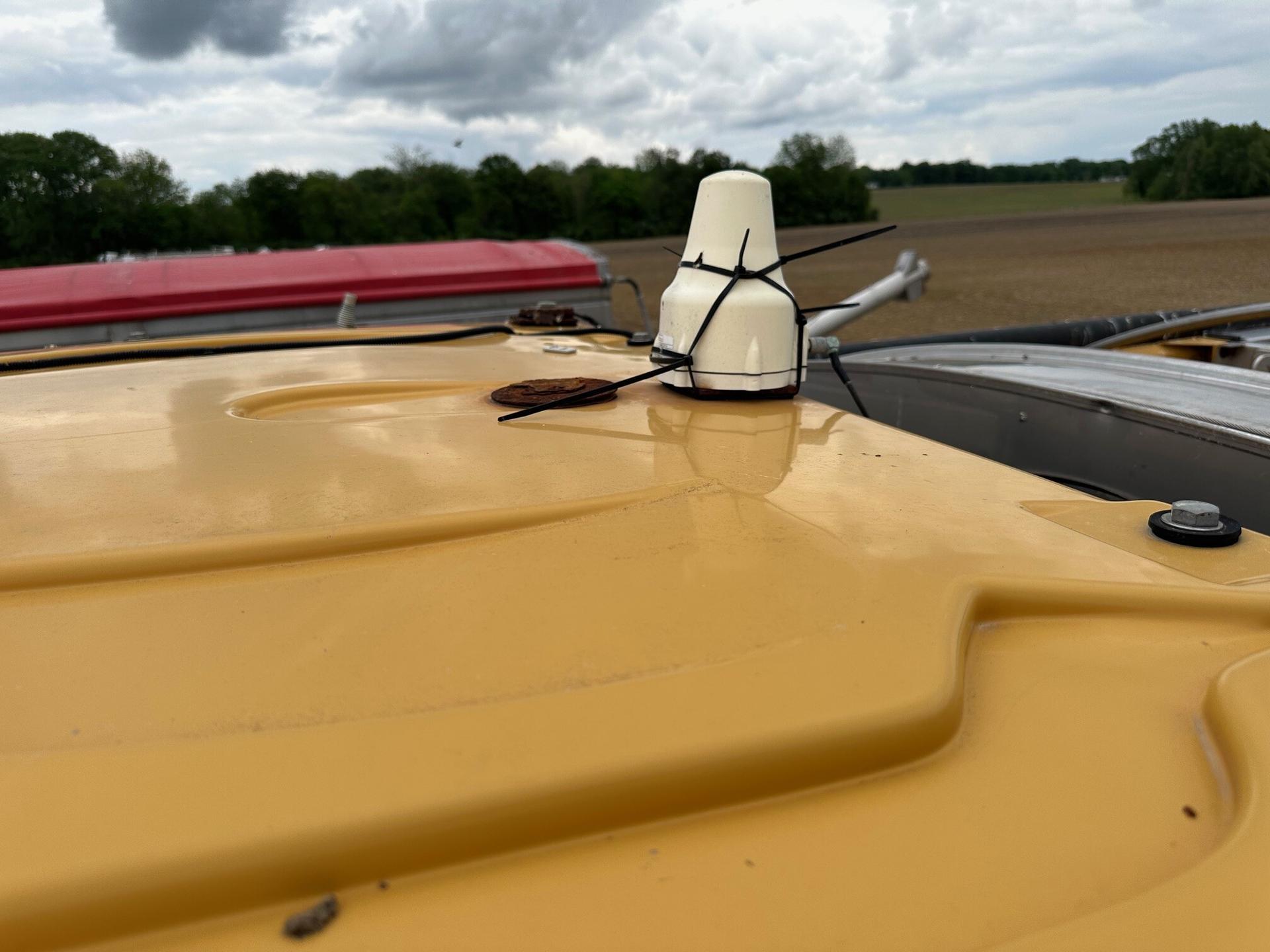 2017 RoGator RG1100B