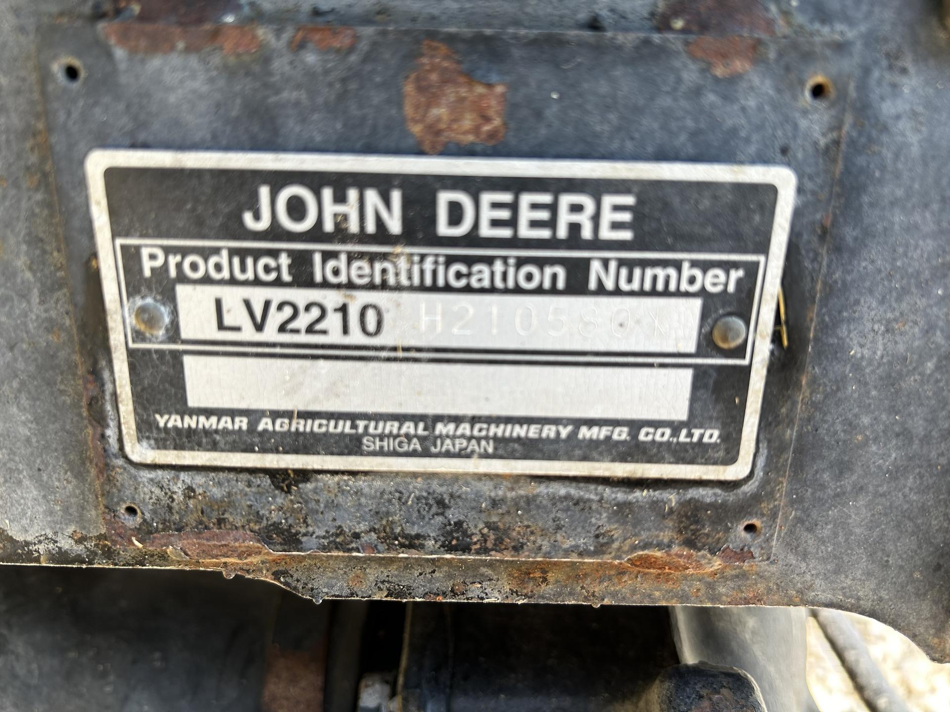 2003 John Deere 2210