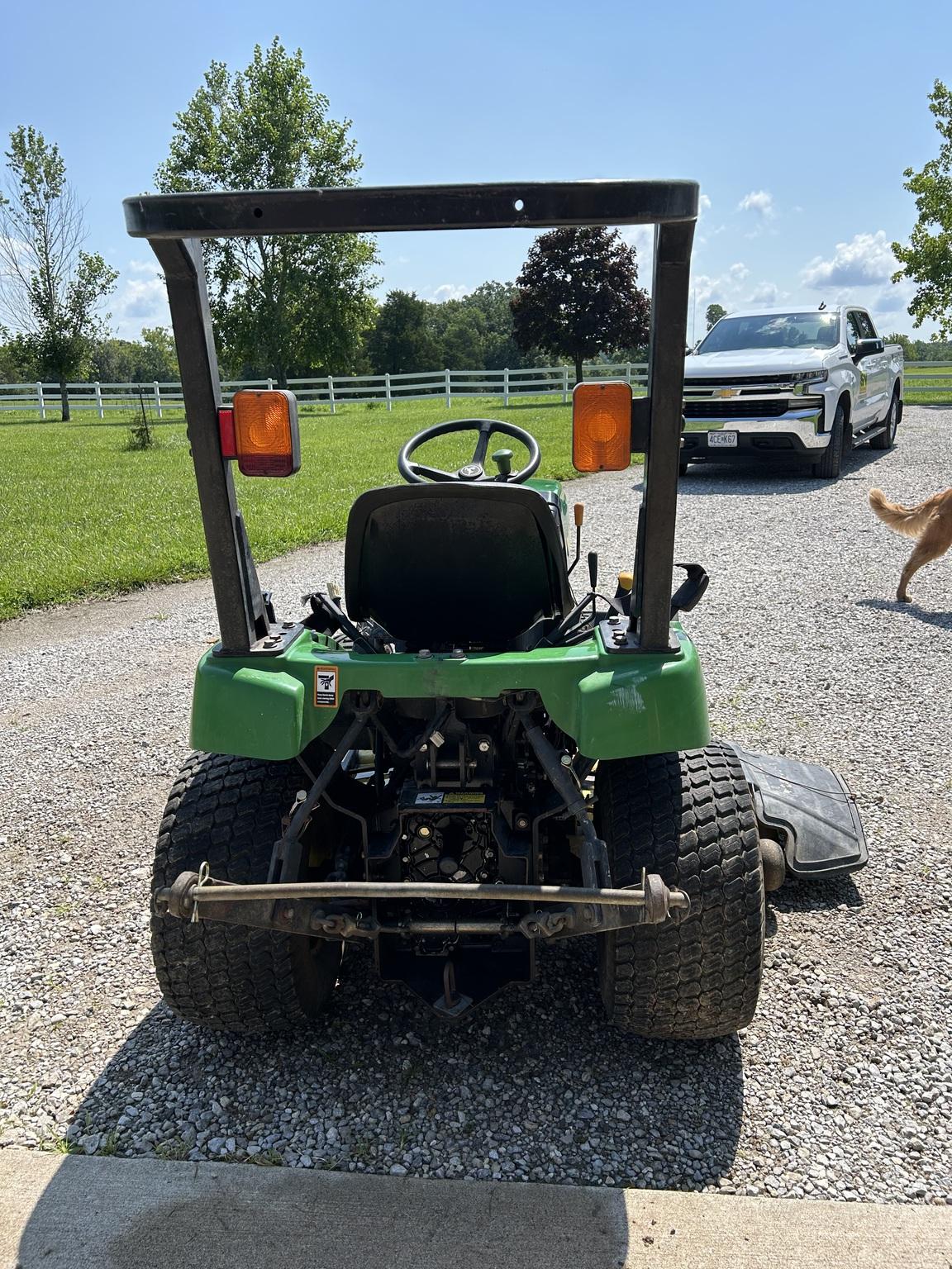 2003 John Deere 2210