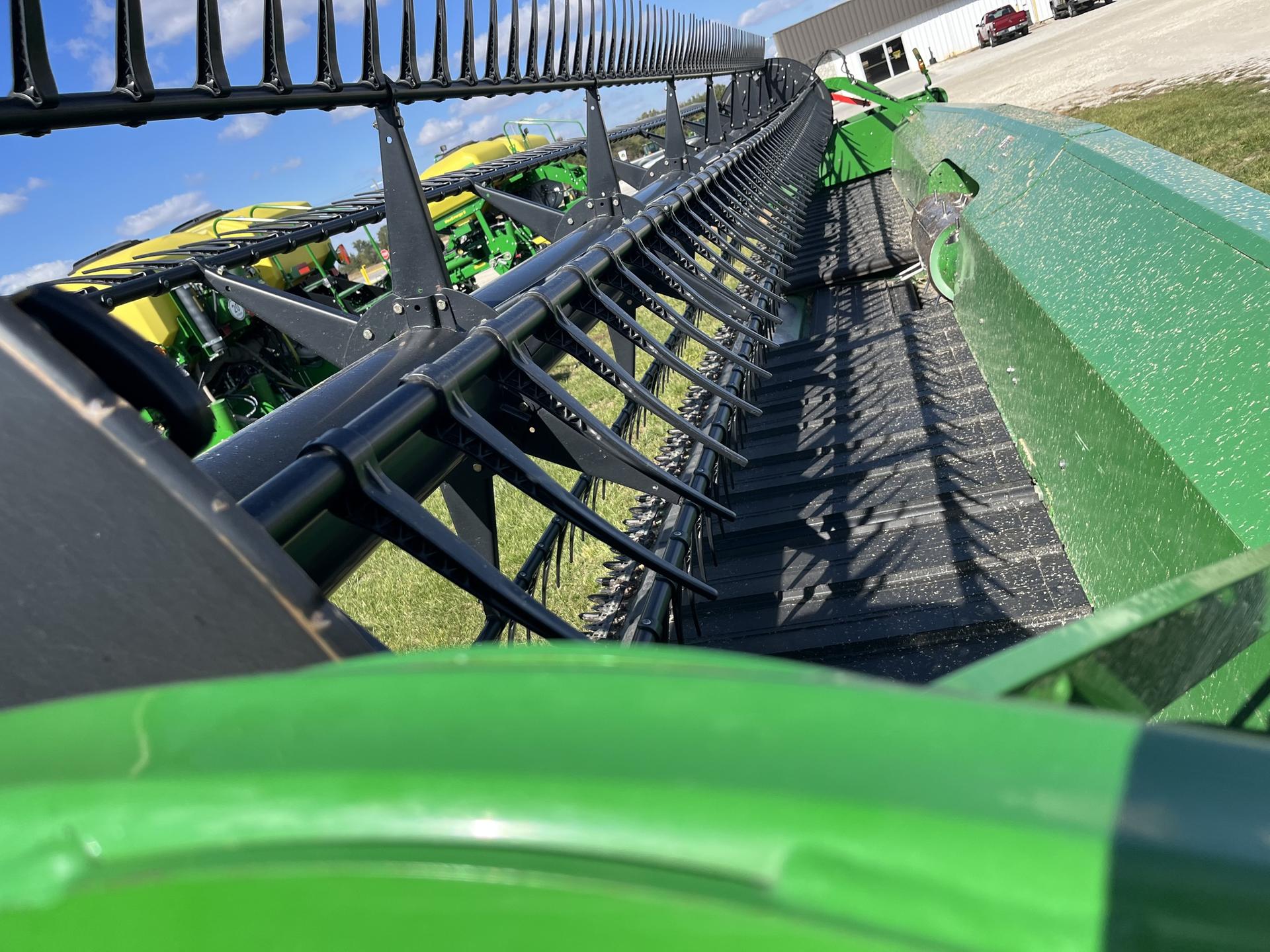 2017 John Deere 635FD