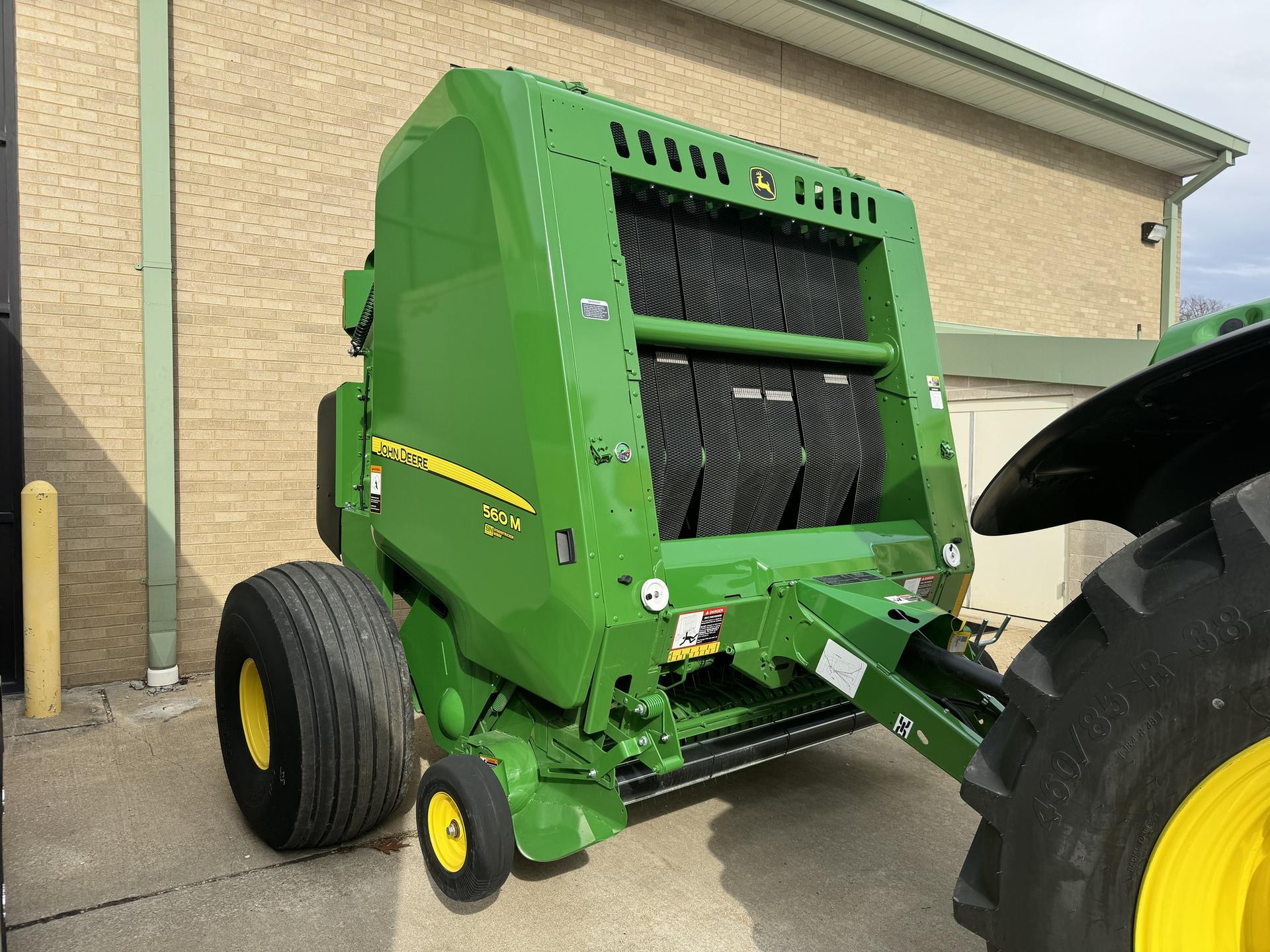 2023 John Deere 560M