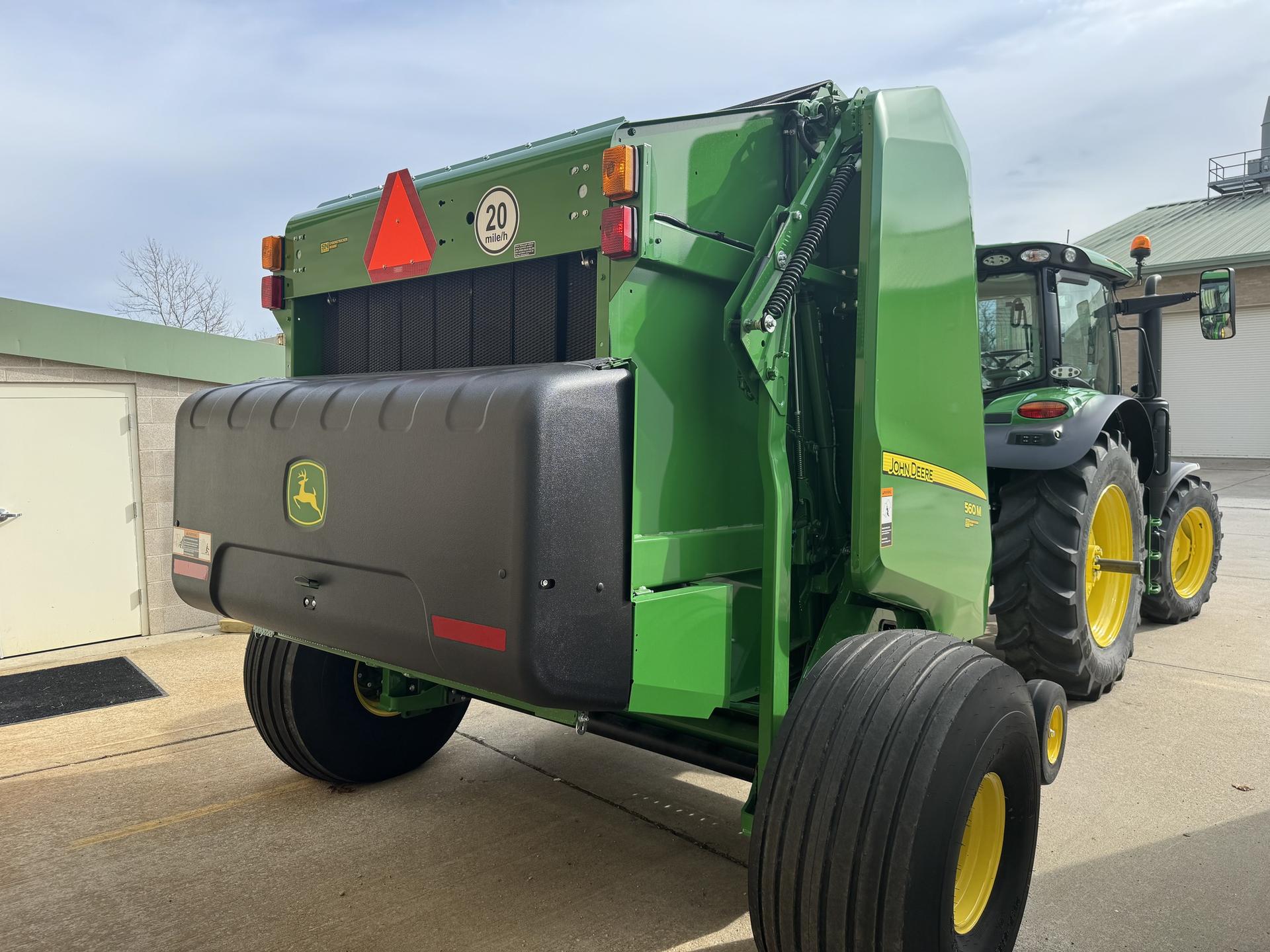 2023 John Deere 560M