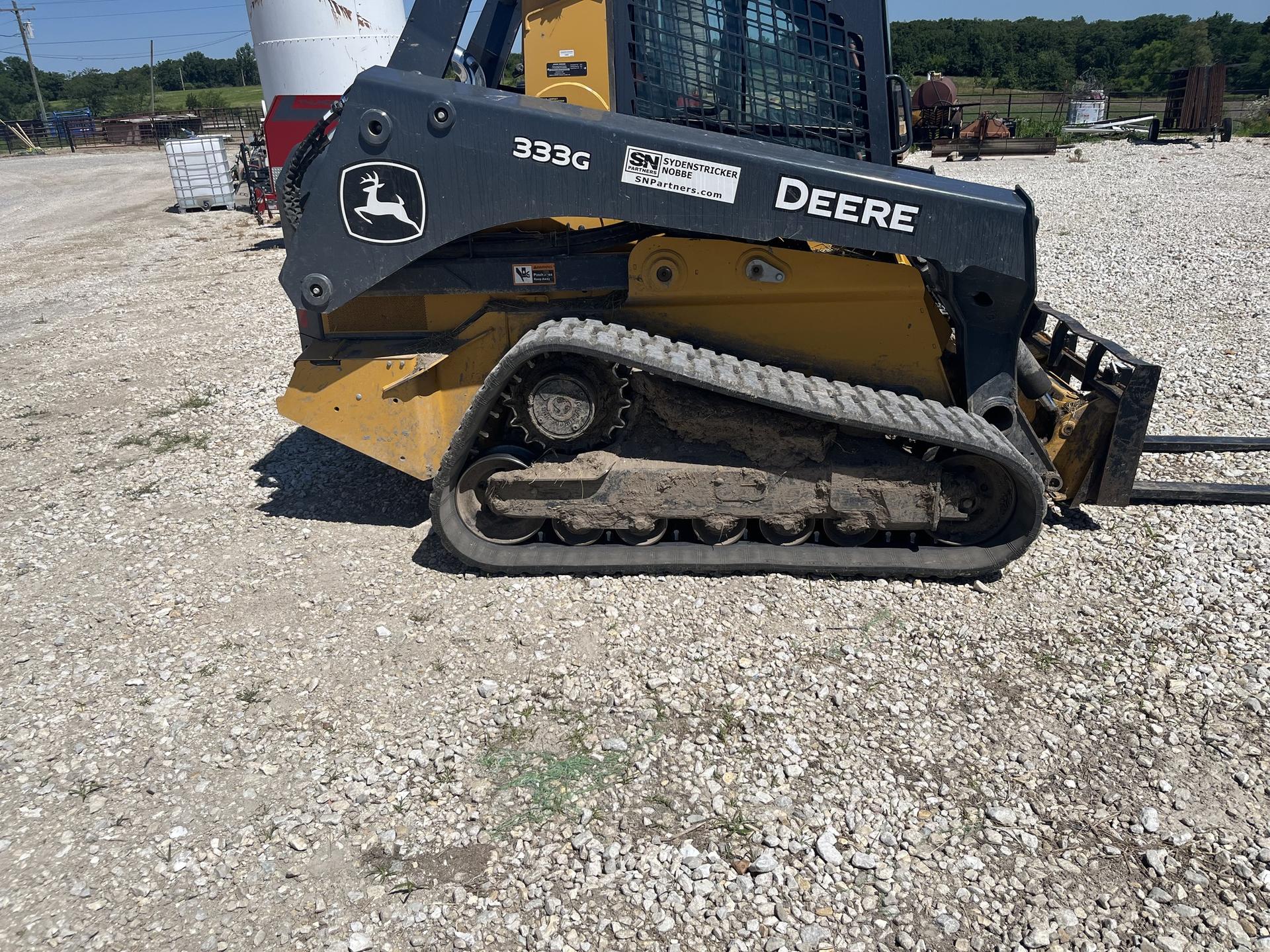 2023 John Deere 333G