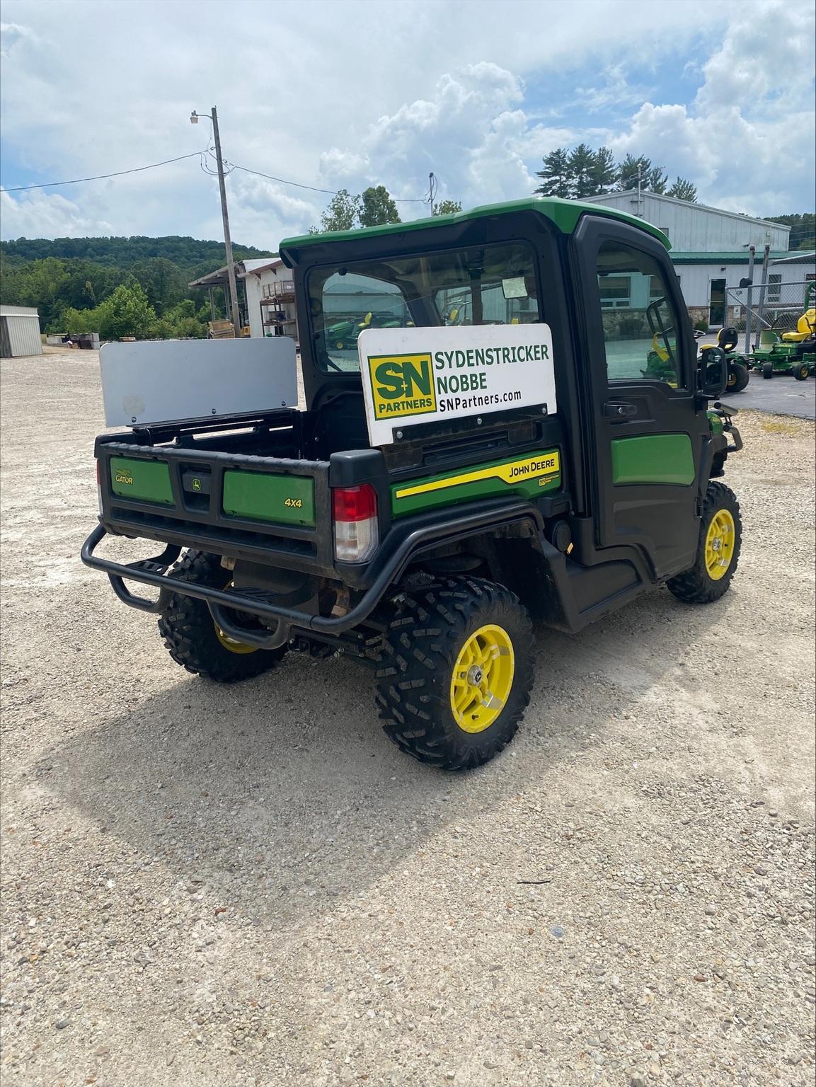 2023 John Deere XUV 835R