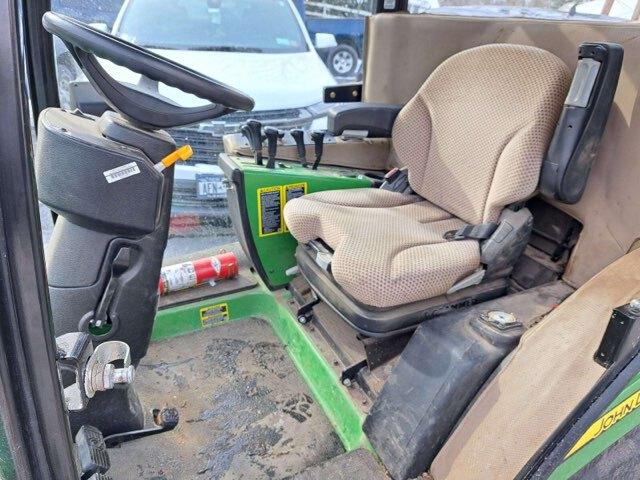 2017 John Deere 1585