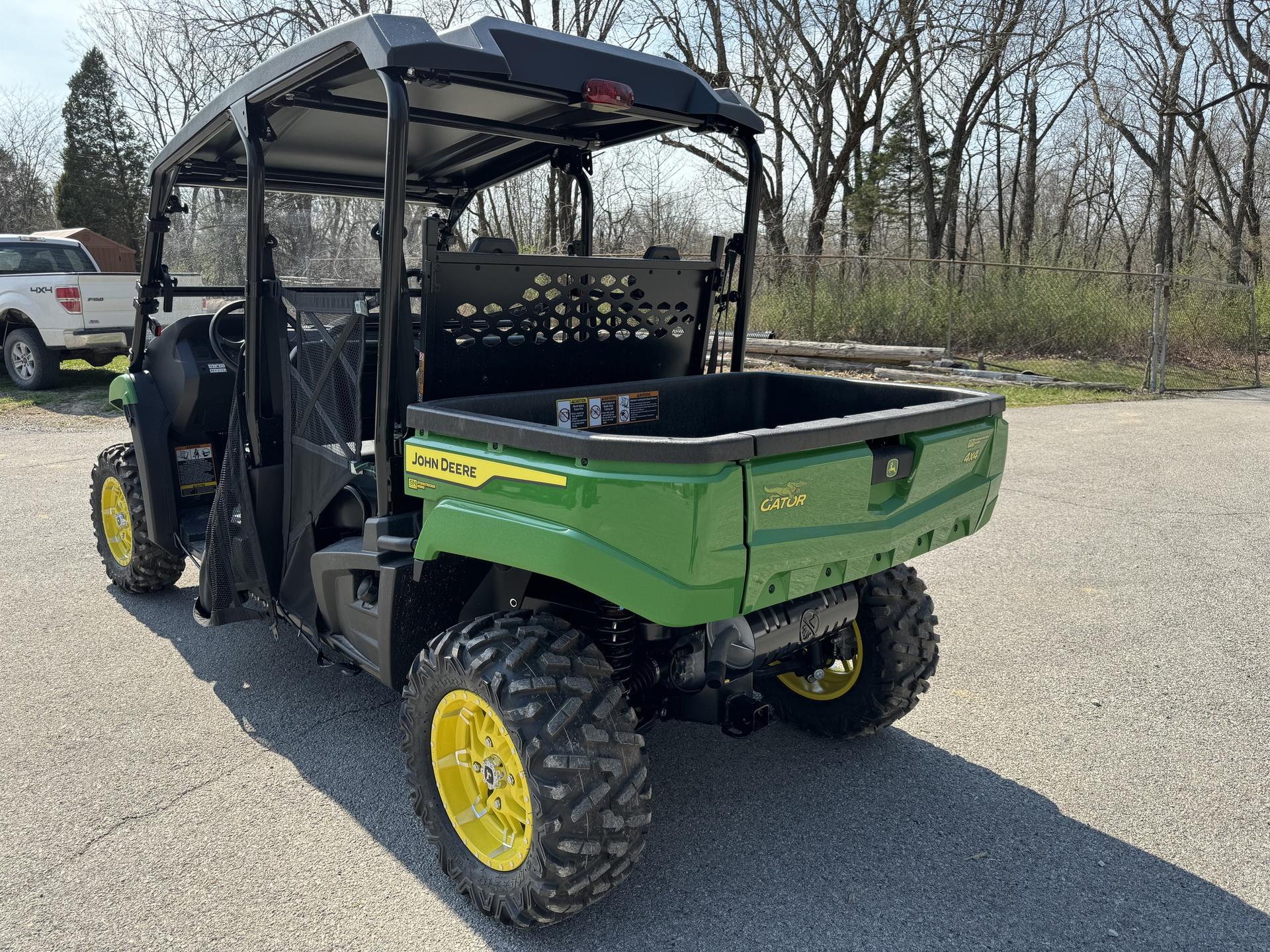 2024 John Deere XUV 590M Image