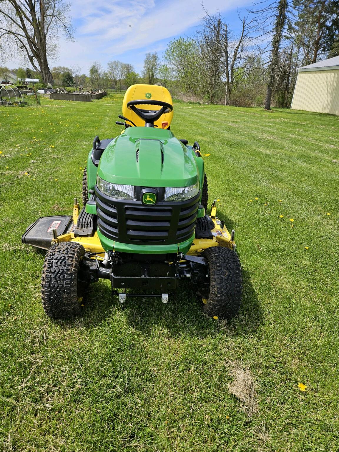 2023 John Deere X739