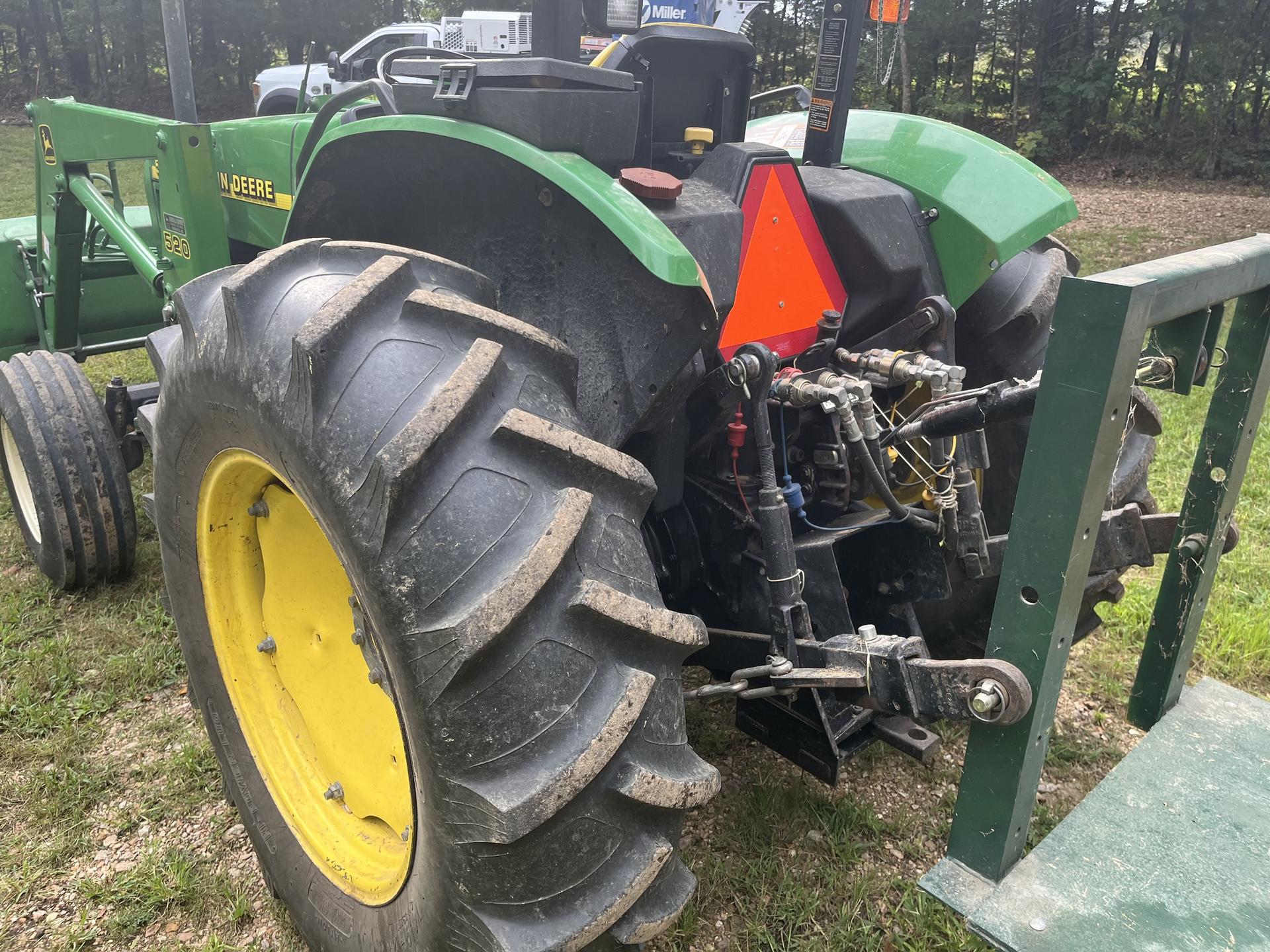 1998 John Deere 5210