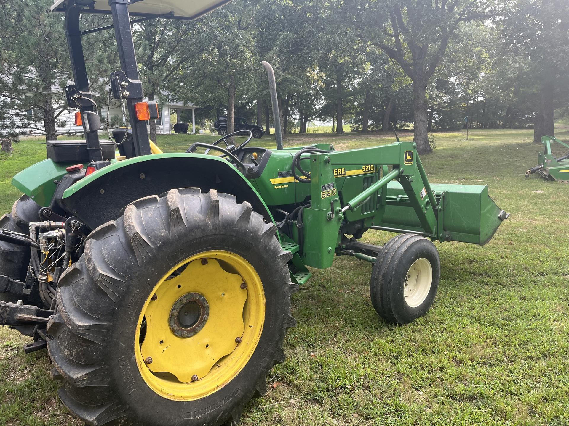 1998 John Deere 5210