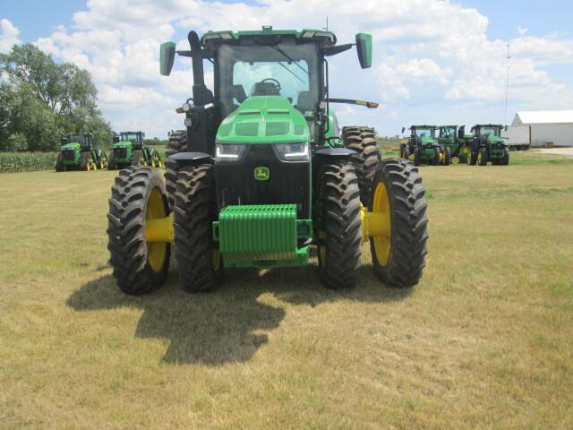 2023 John Deere 8R 340