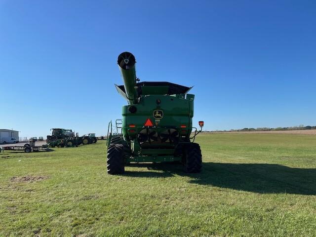 2014 John Deere S680