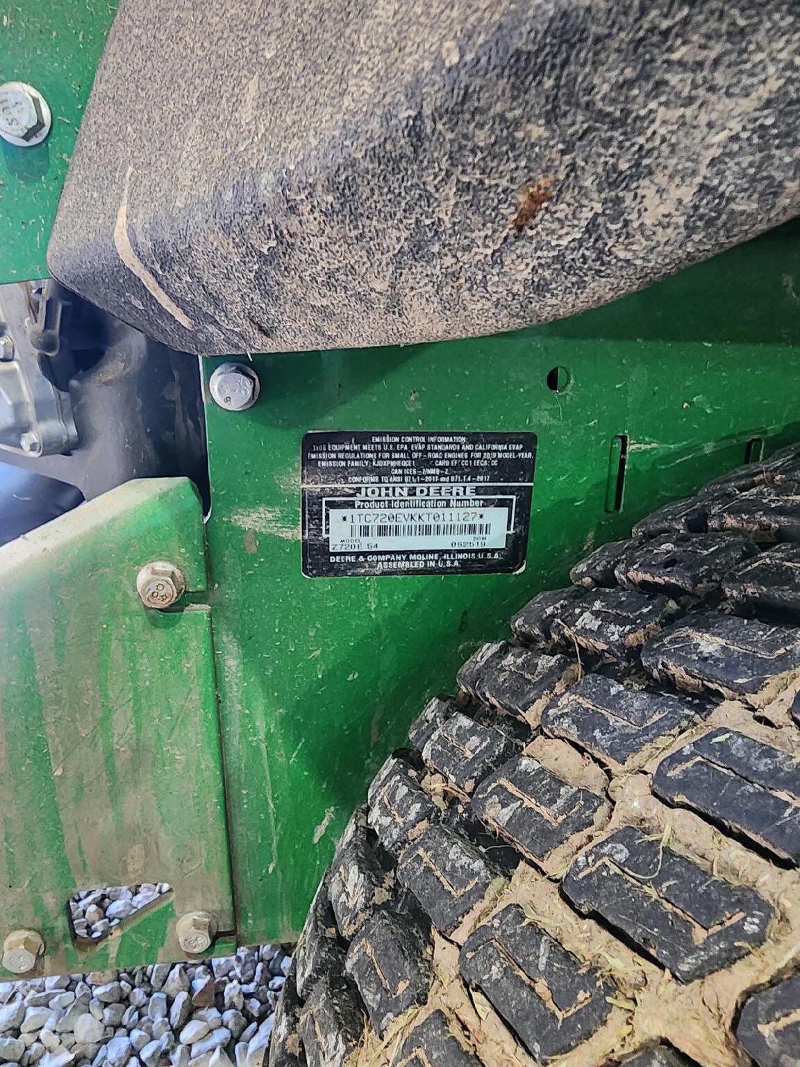 2019 John Deere Z720E Image