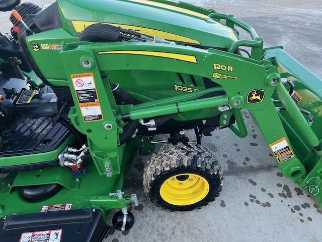 2023 John Deere 1025R Image