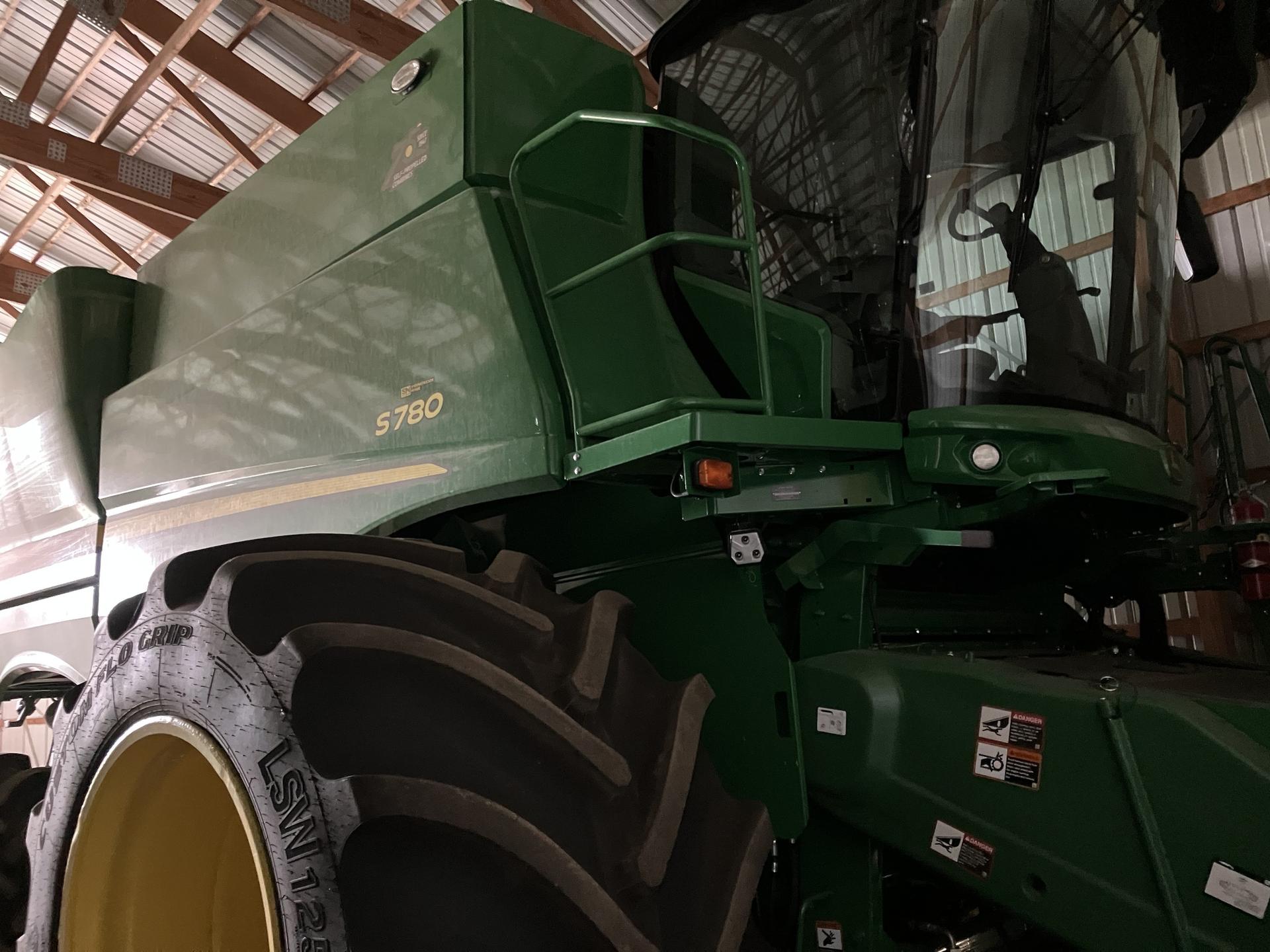 2022 John Deere S780