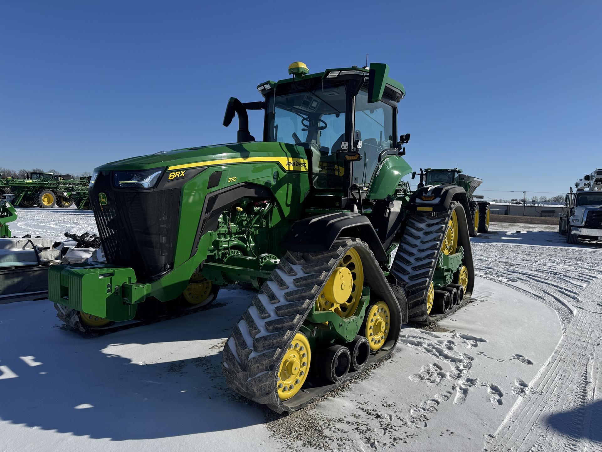 2023 John Deere 8RX 370 Image