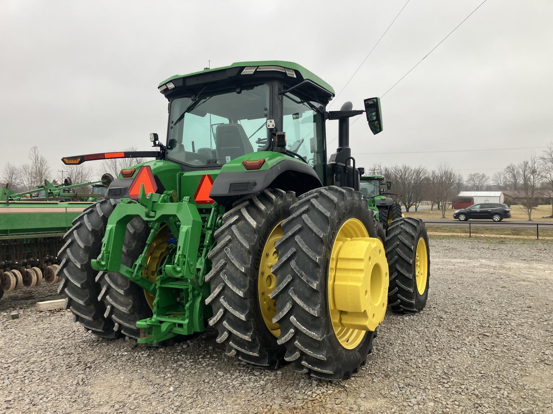 2024 John Deere 8R 340 Image