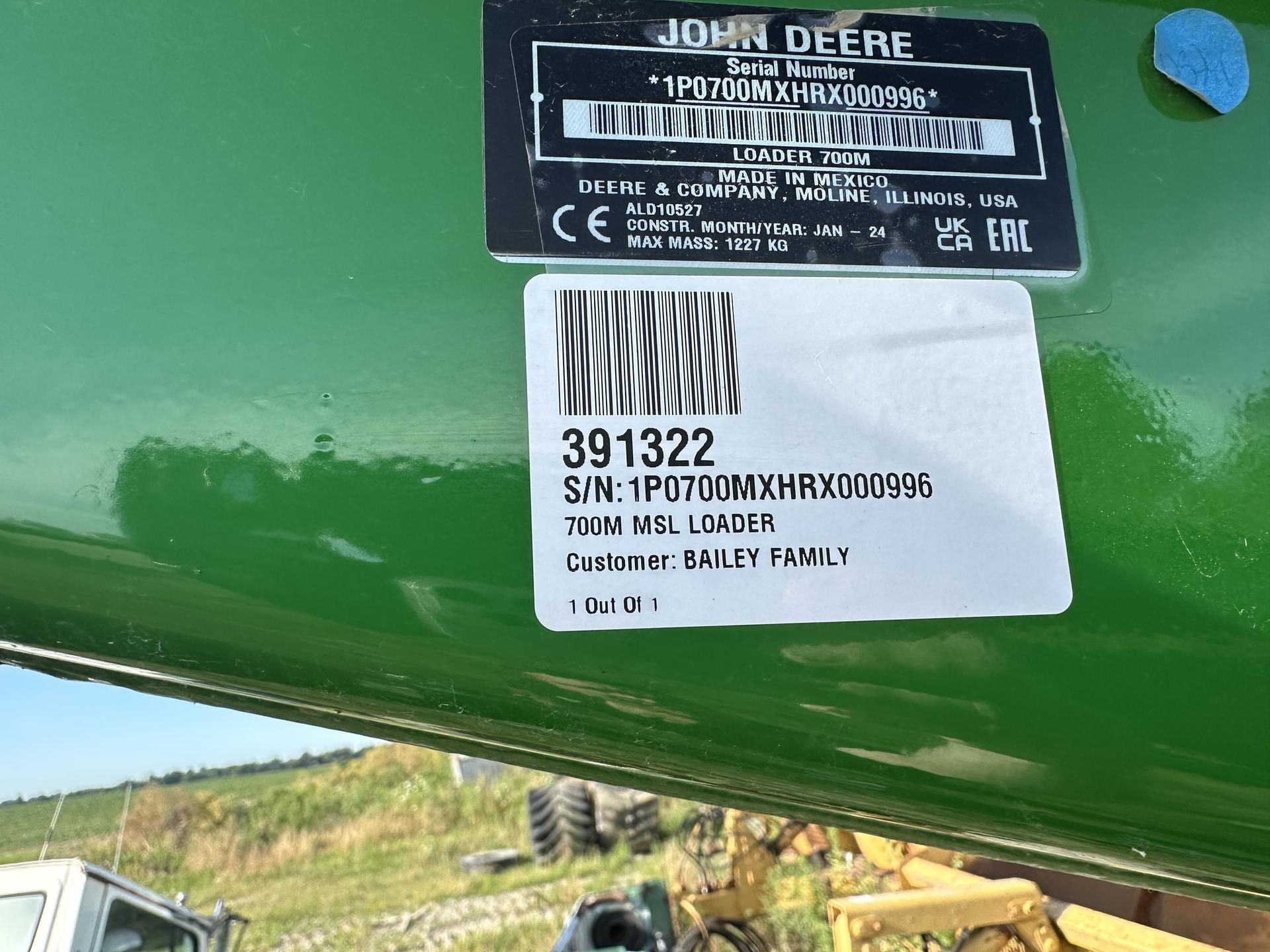 2024 John Deere 8R 250 Image