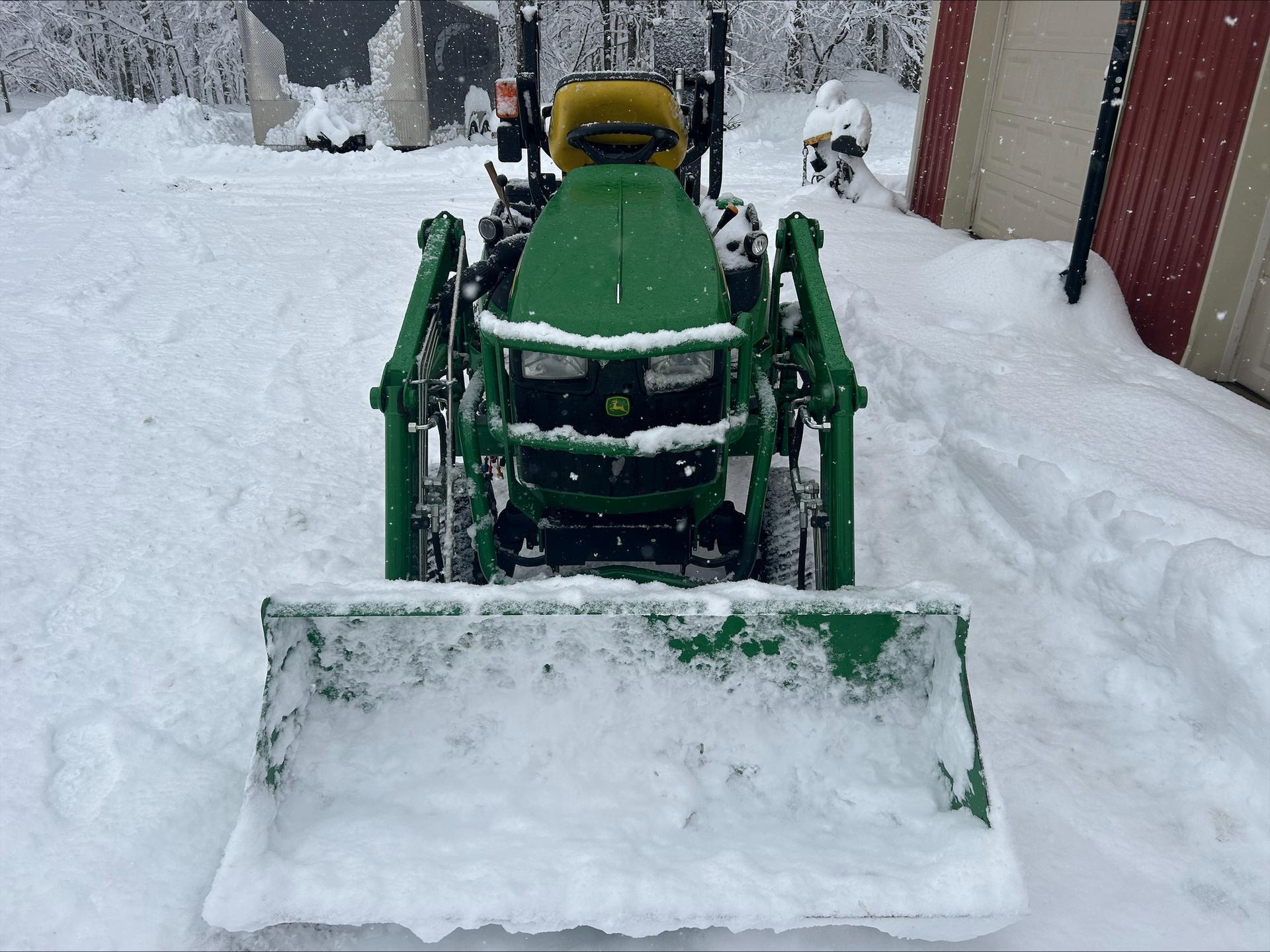 2016 John Deere 1025R