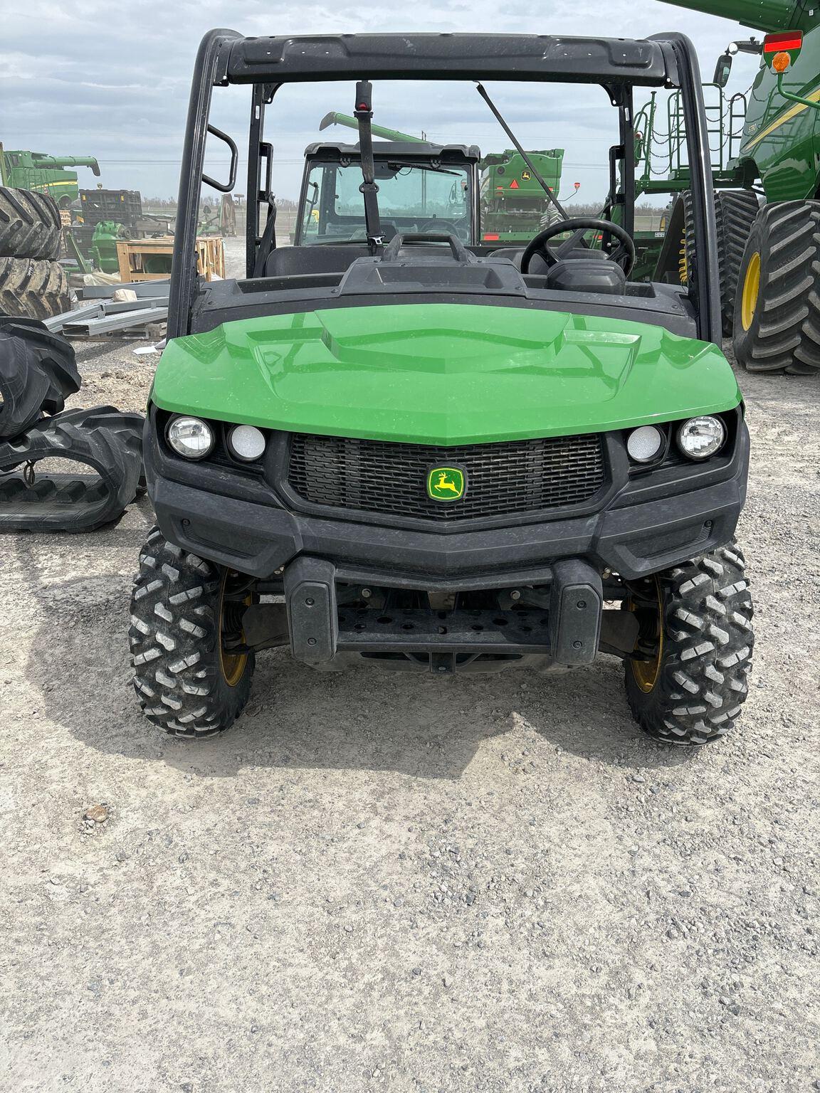 2023 John Deere XUV 835E