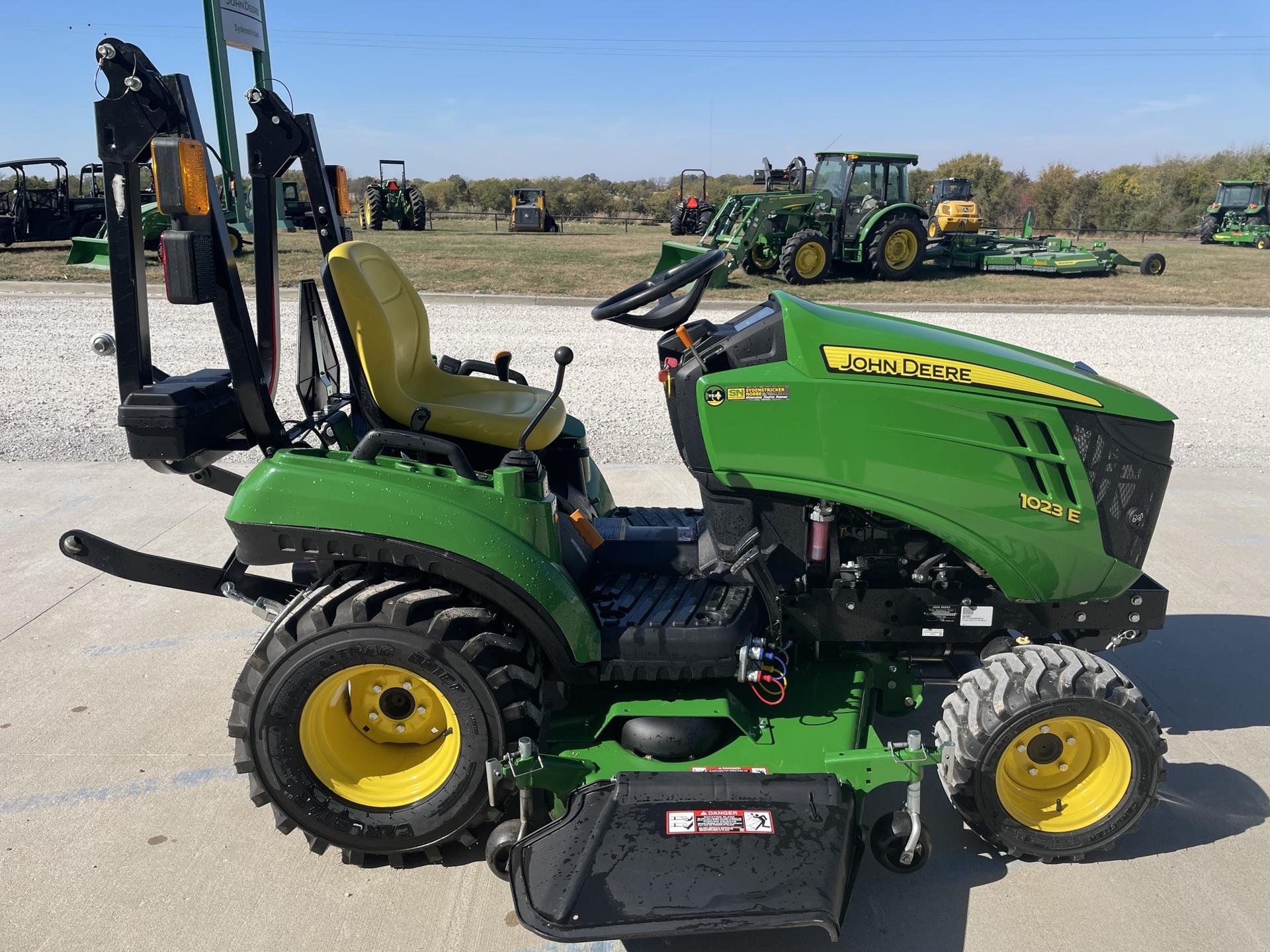 2024 John Deere 1023E