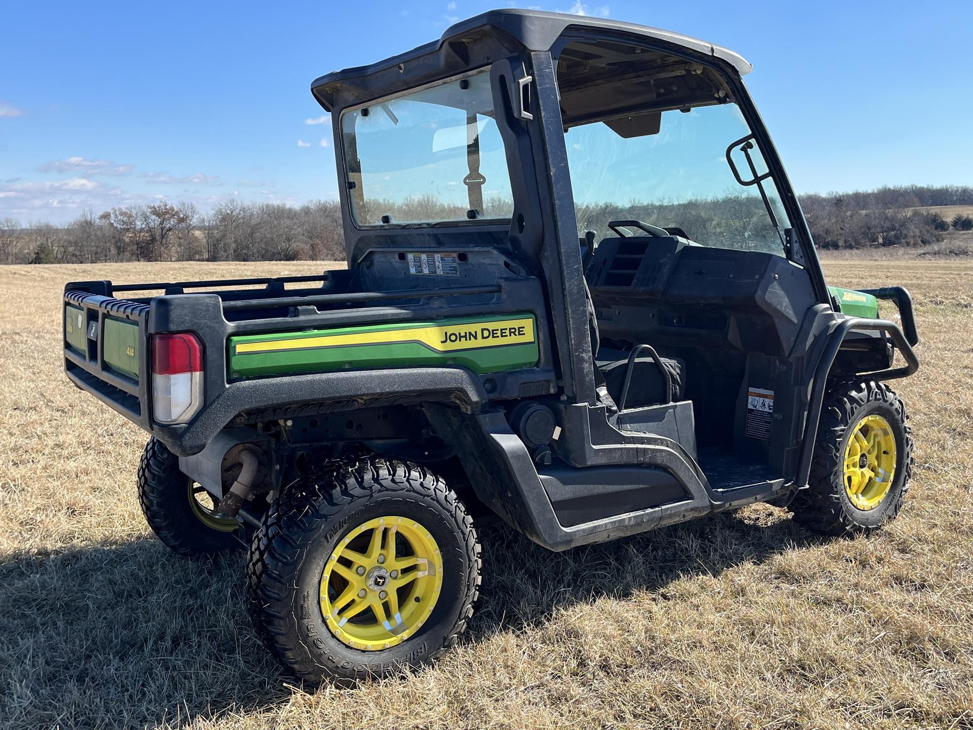 2021 John Deere XUV 835M