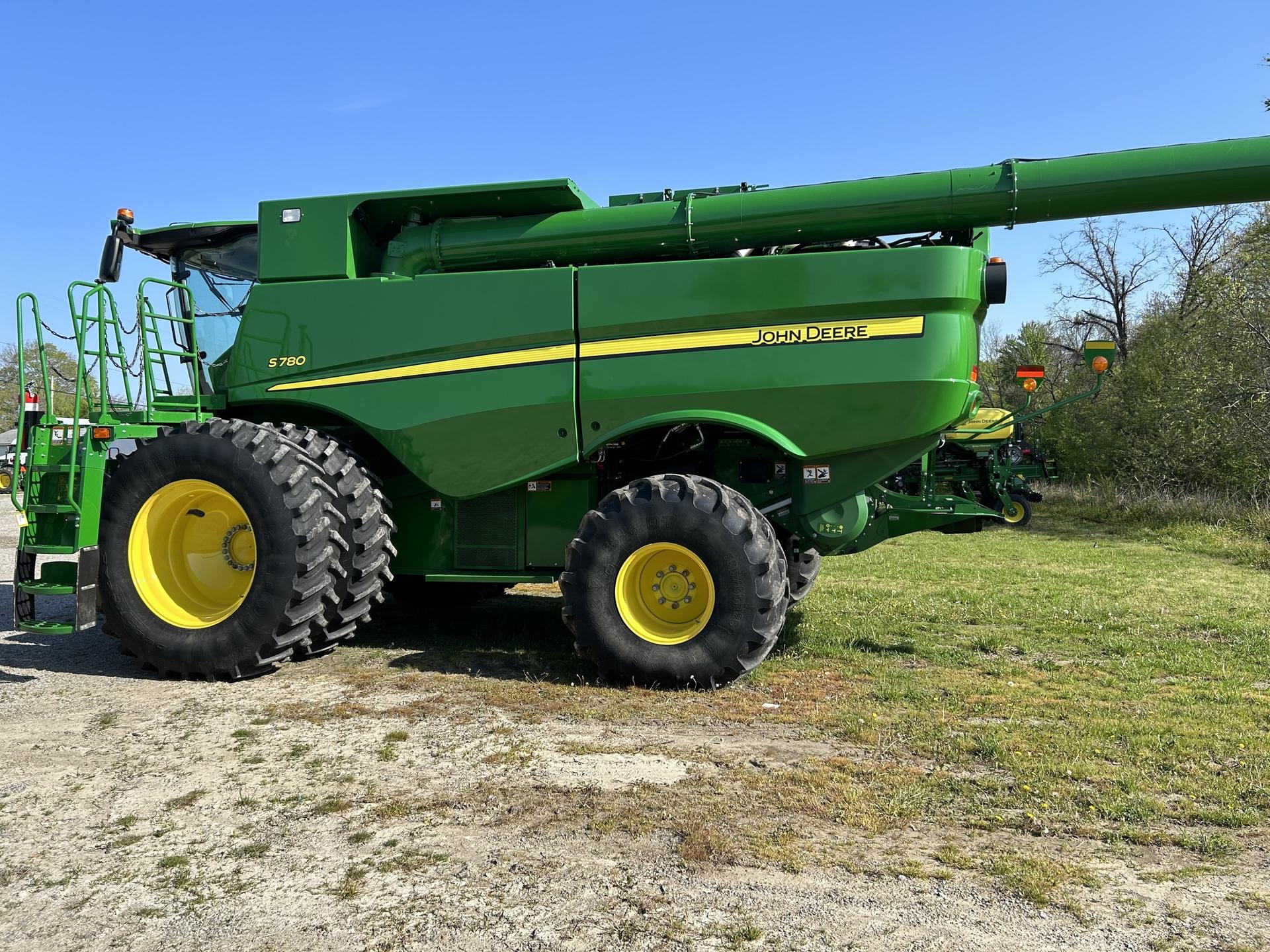 2019 John Deere S780