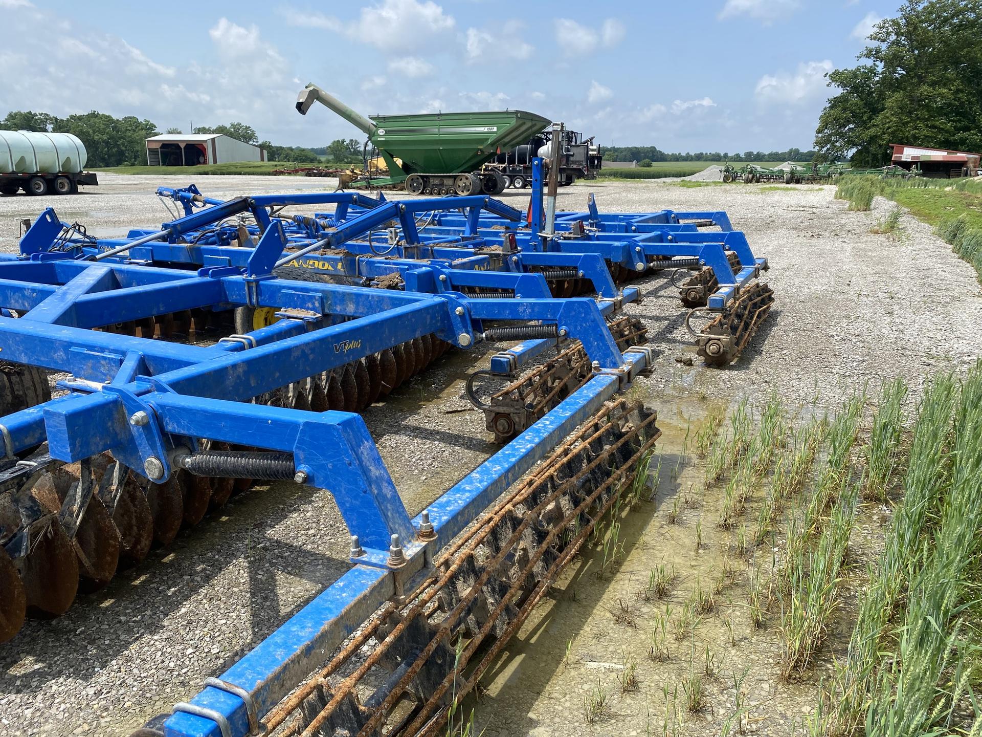 2011 Landoll 7431