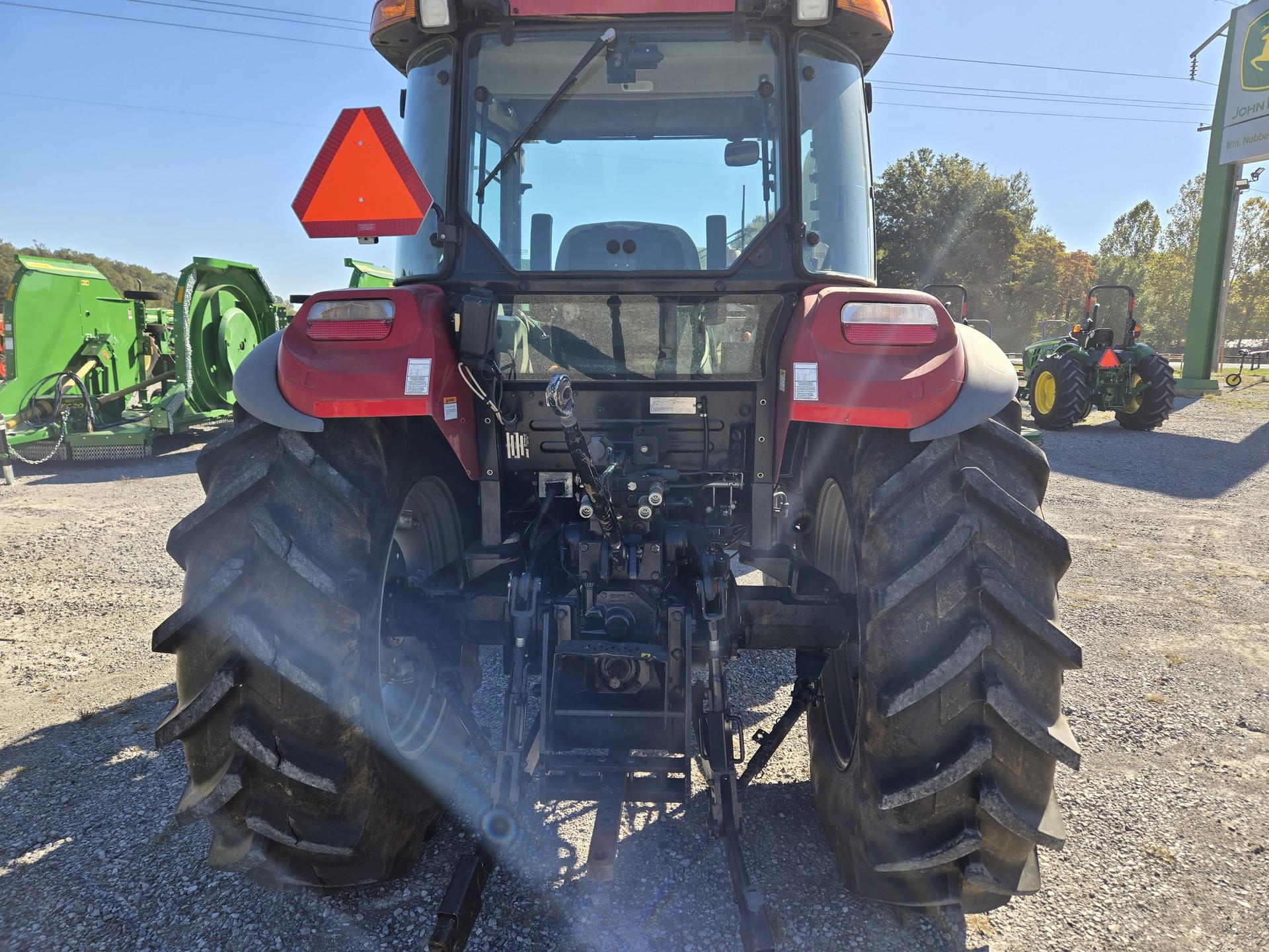 2015 Case IH Farmall 115C Pltfrm