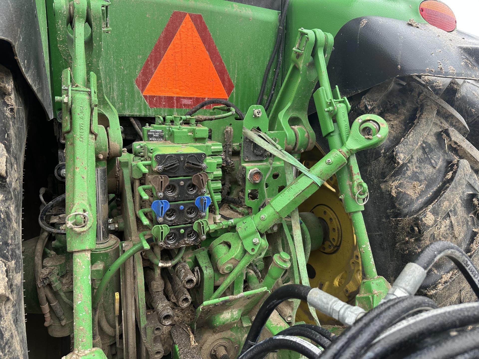 2013 John Deere 7260R Image