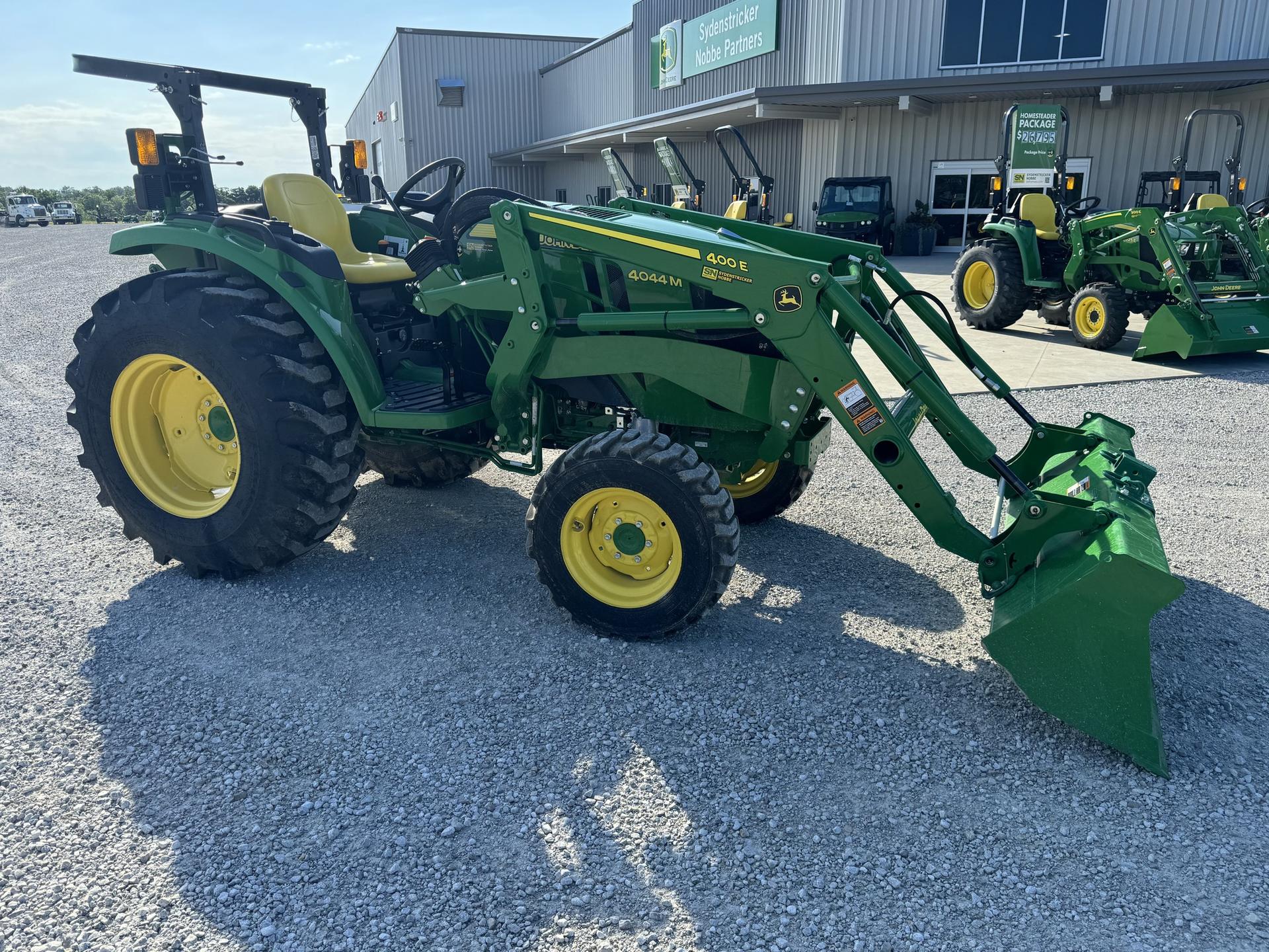 2022 John Deere 4044M