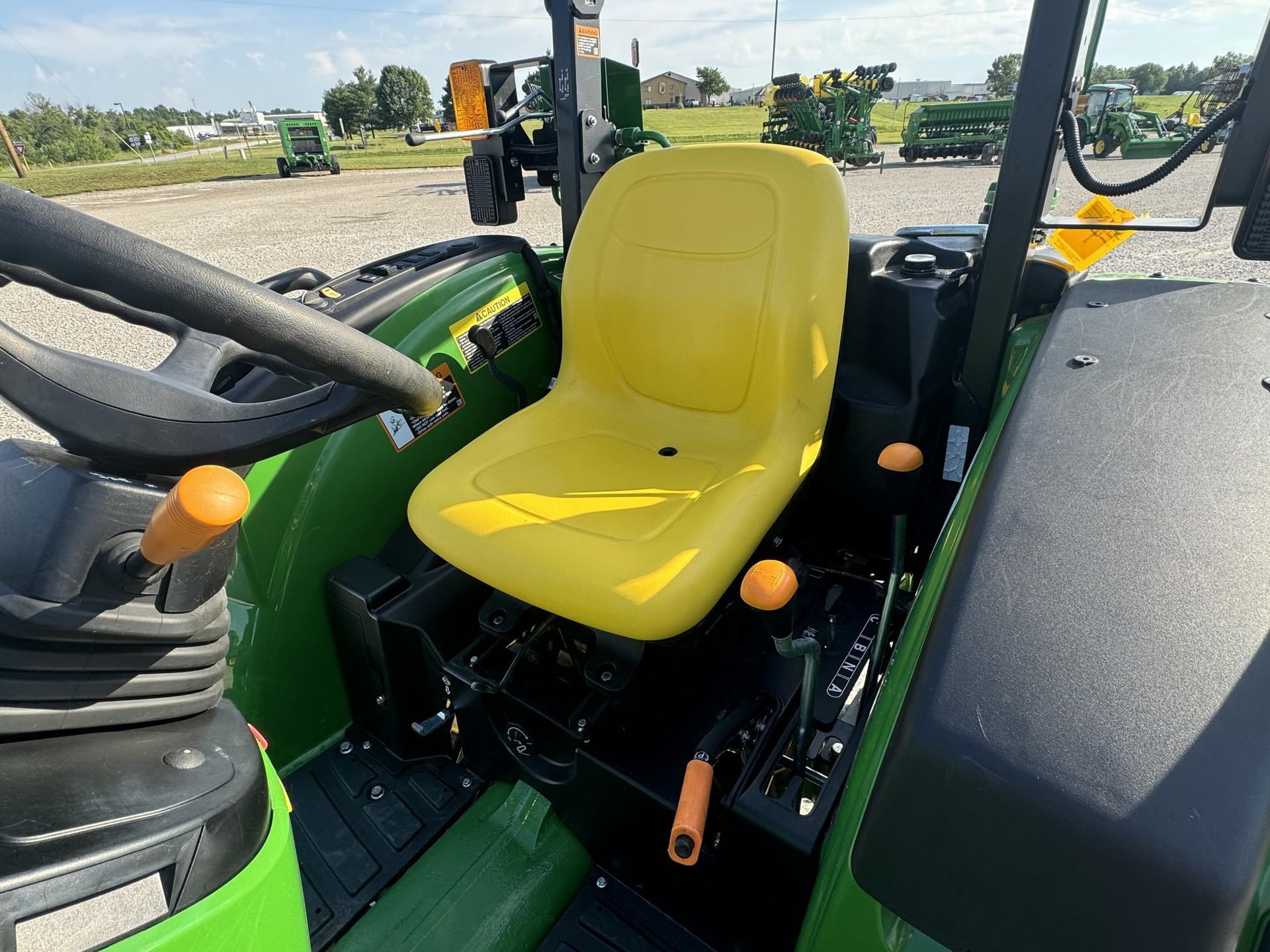 2022 John Deere 4044M