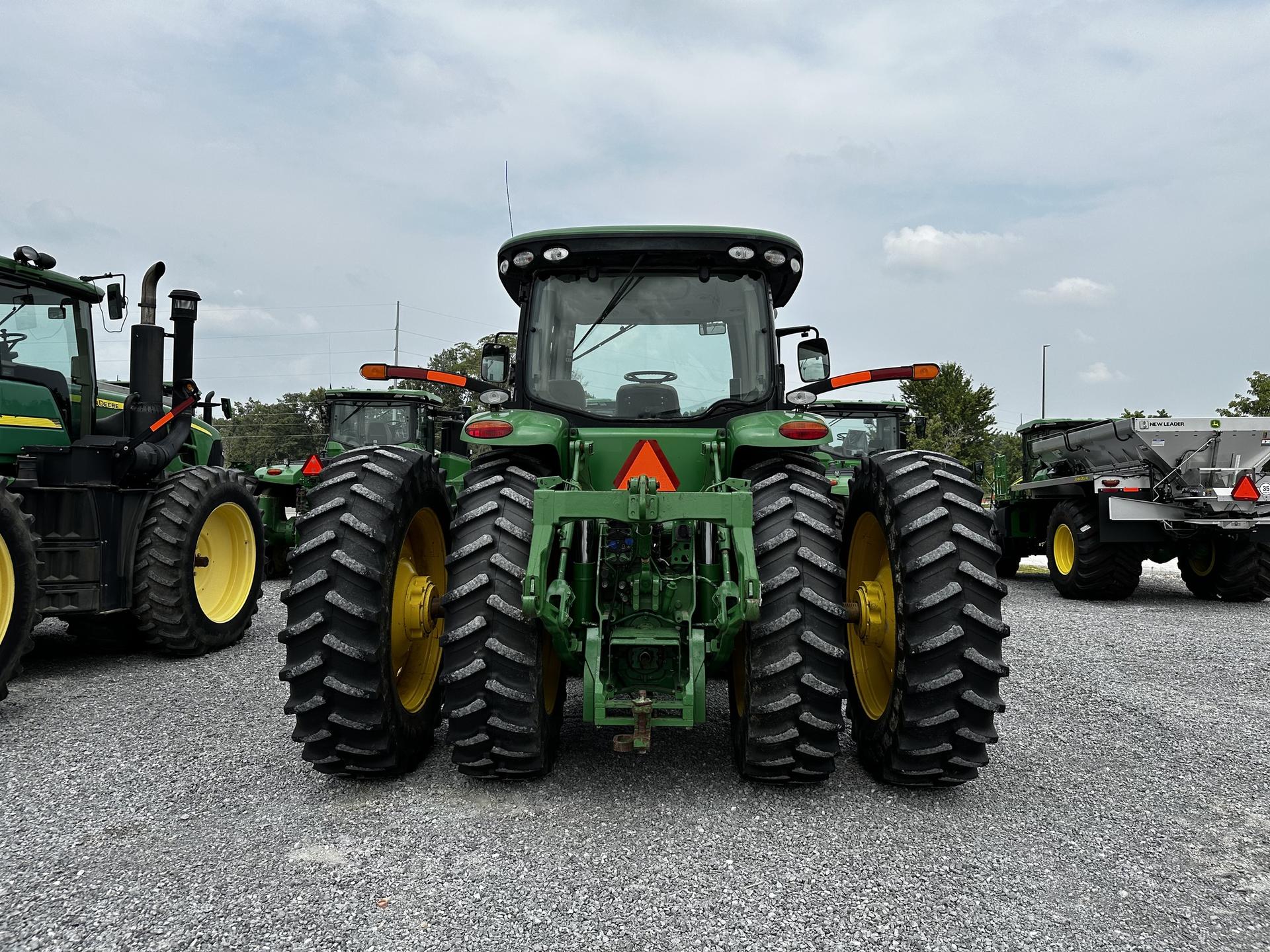 2010 John Deere 8270R