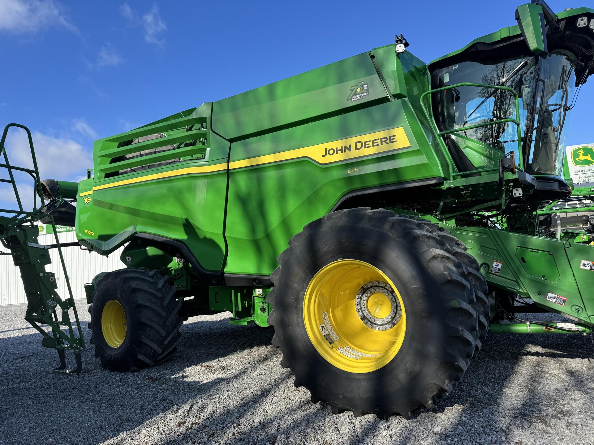 2022 John Deere X9 1000