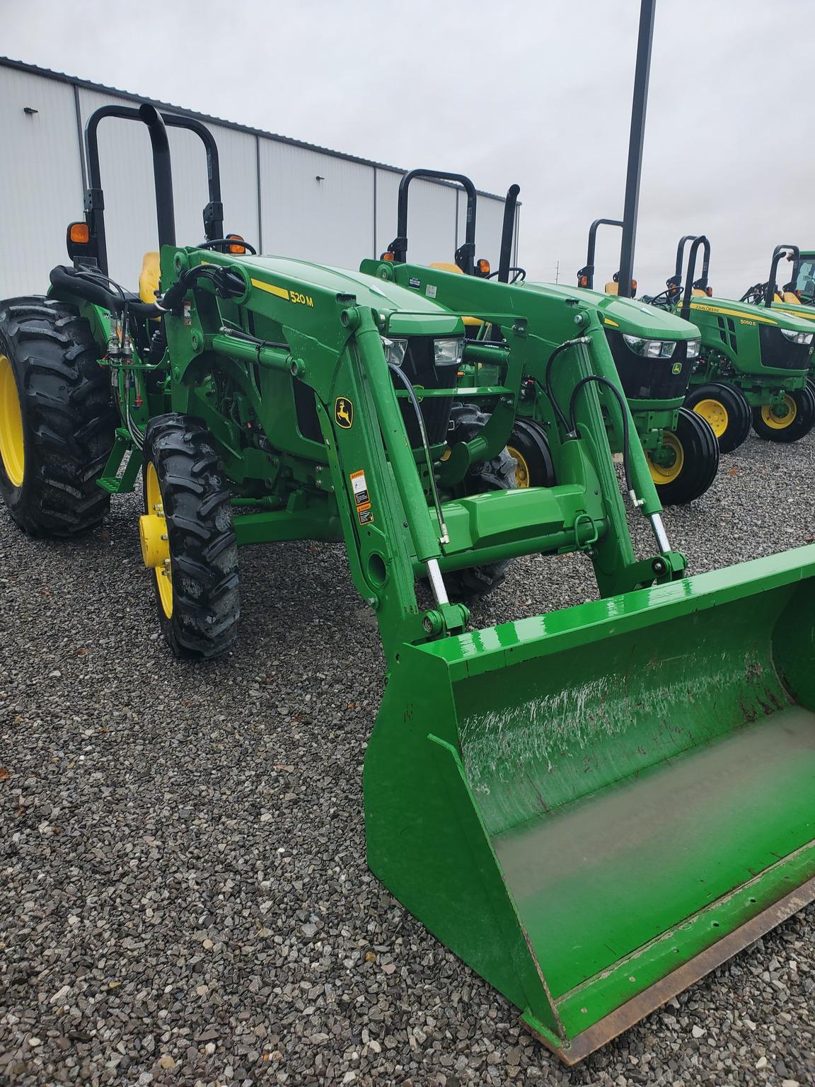 2017 John Deere 5055E