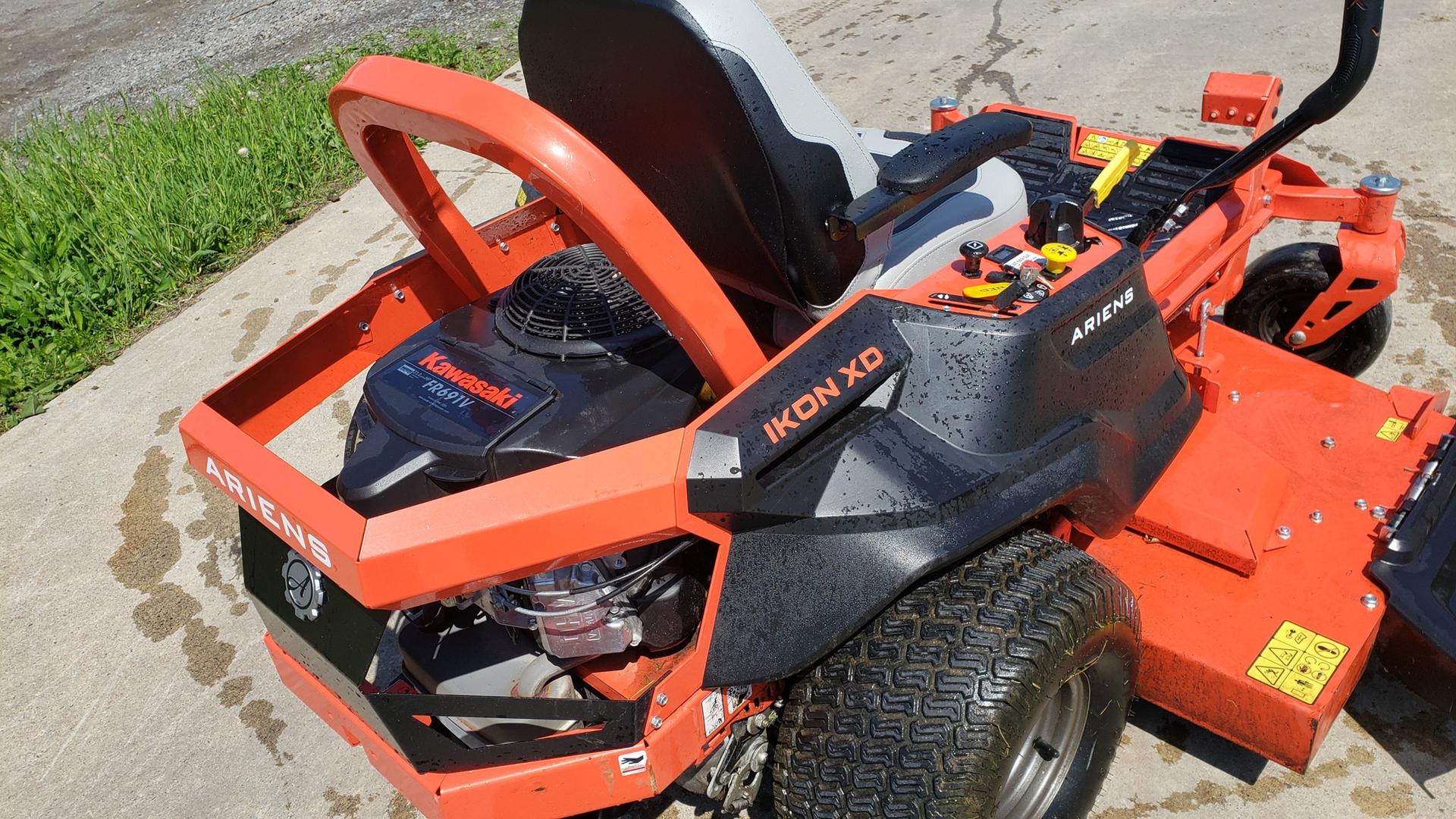 2022 Ariens IKON 60″