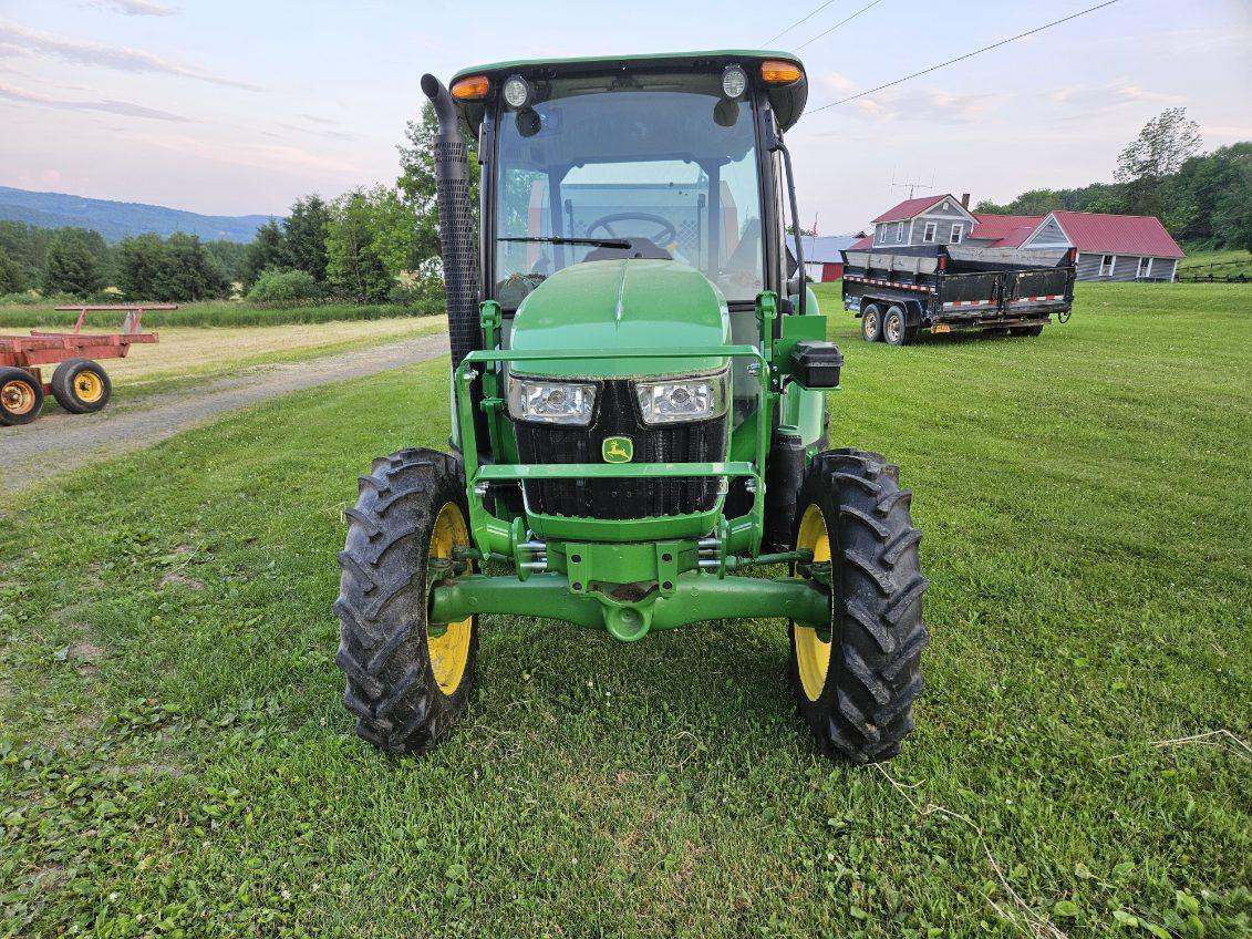 2021 John Deere 5075E