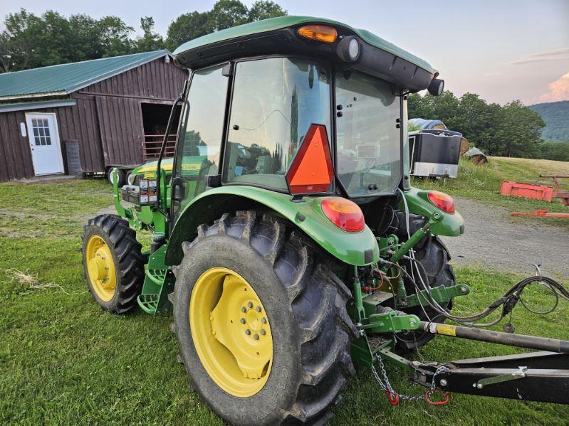 2021 John Deere 5075E