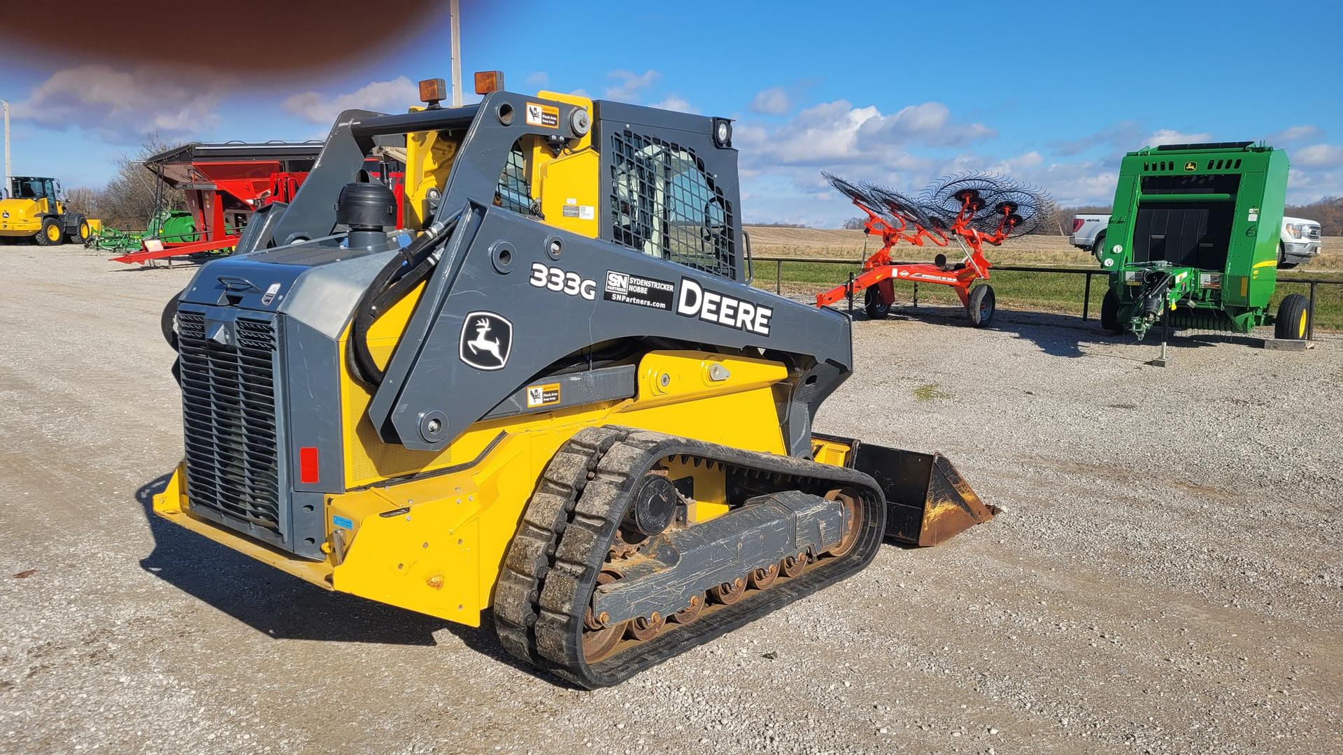 2019 John Deere 333G