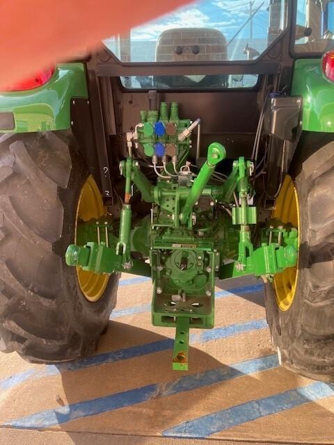 2023 John Deere 5090E