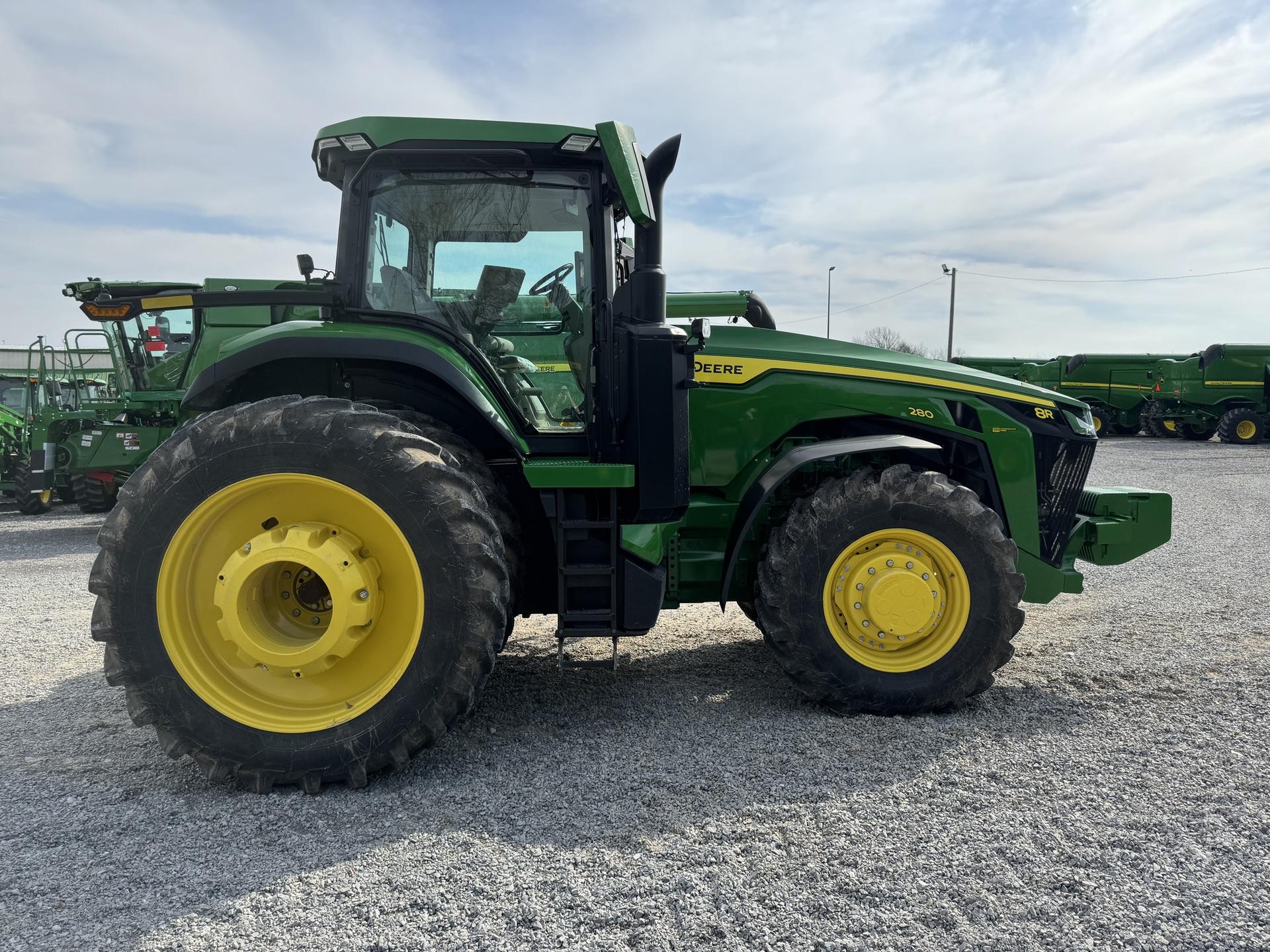 2023 John Deere 8R 280