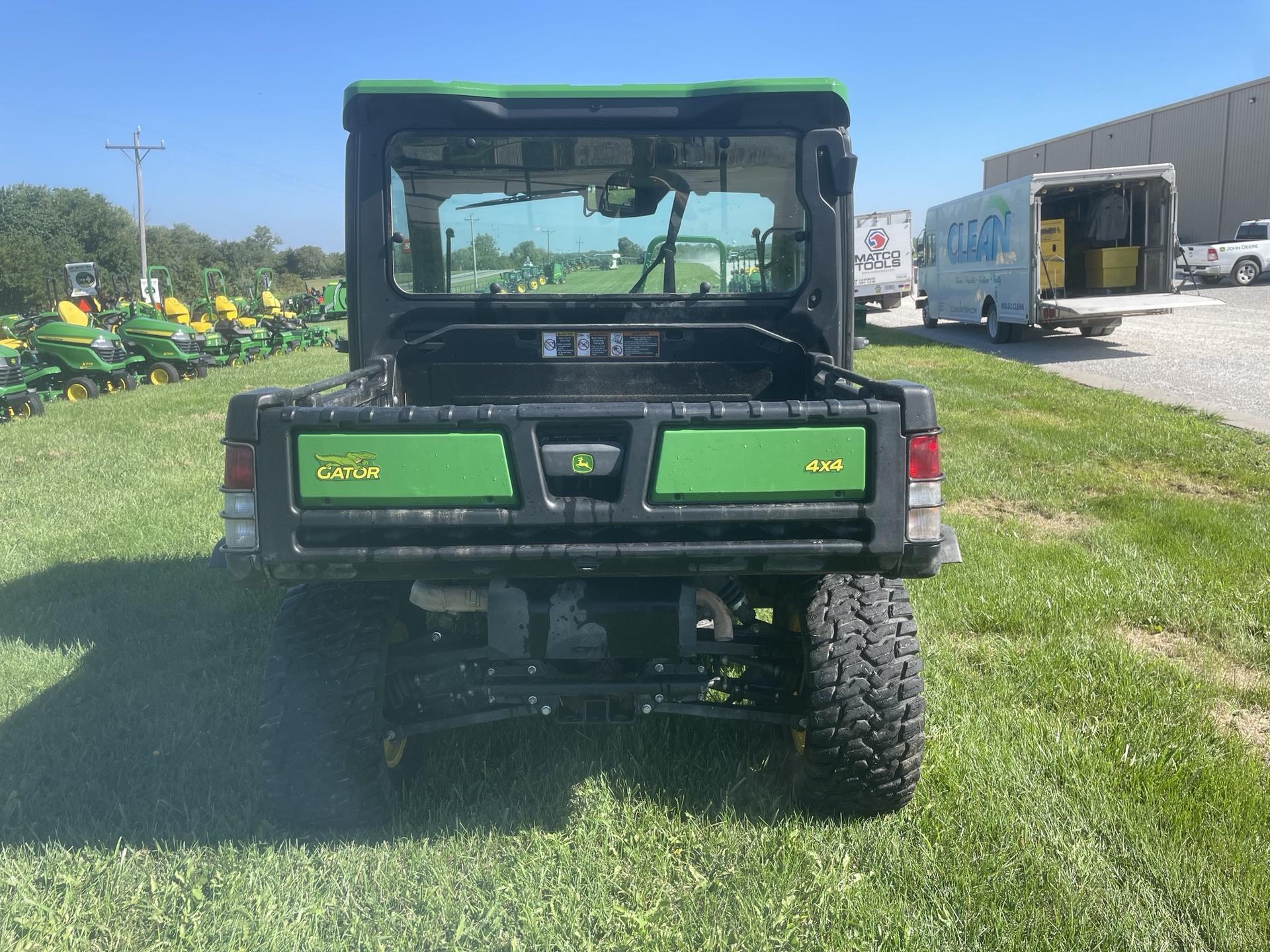 2022 John Deere XUV 835R