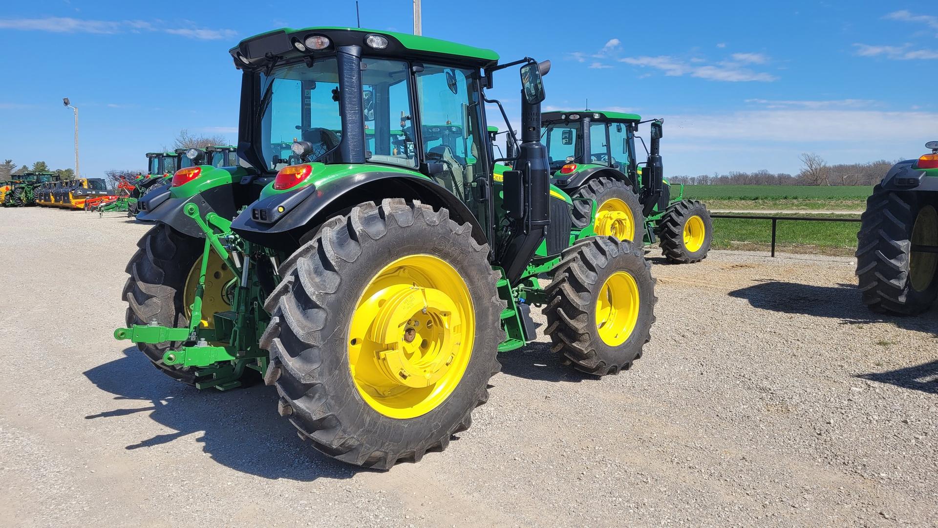 2023 John Deere 6120M Image