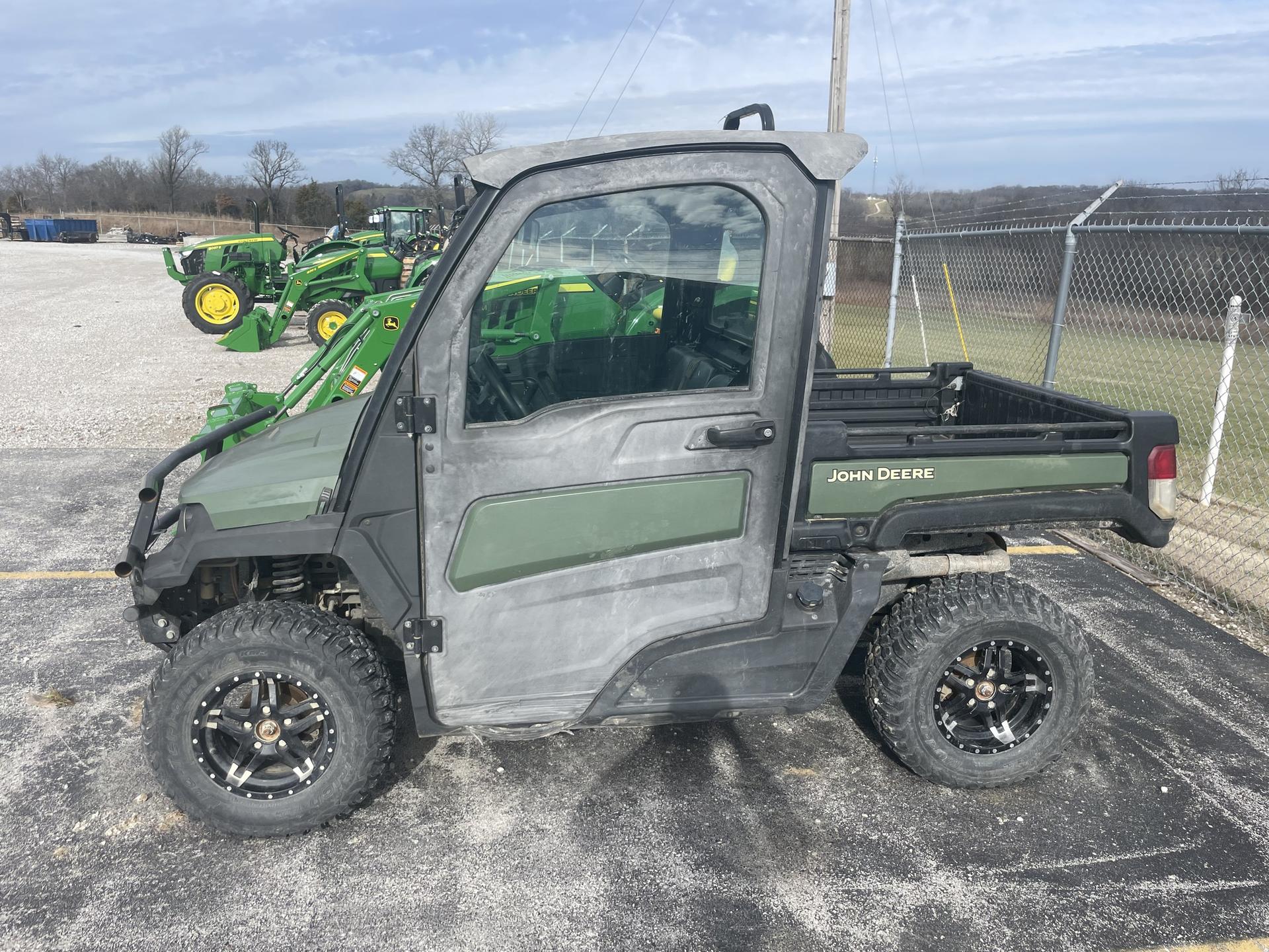 2020 John Deere XUV 835M Image