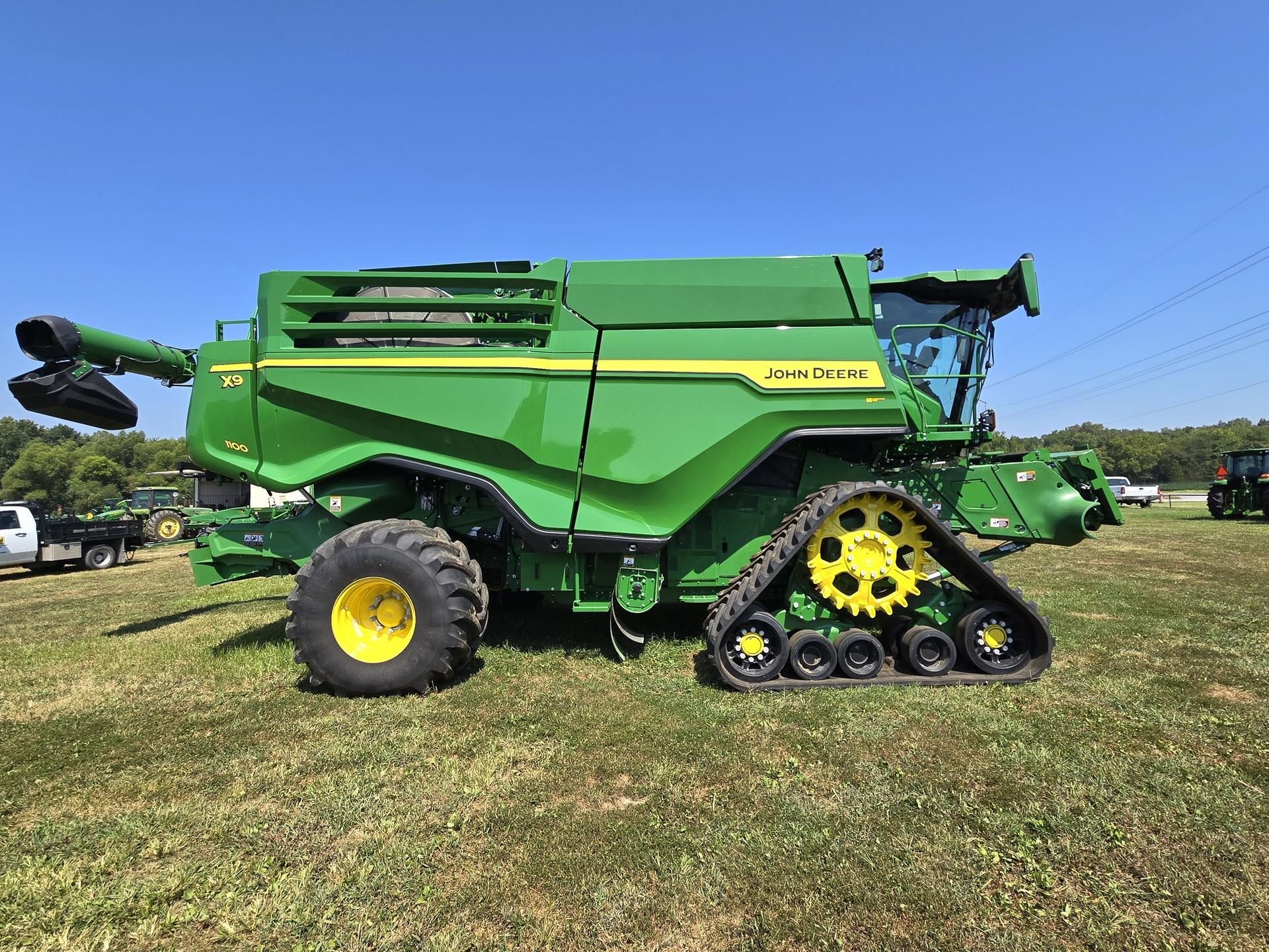 2023 John Deere X9 1100