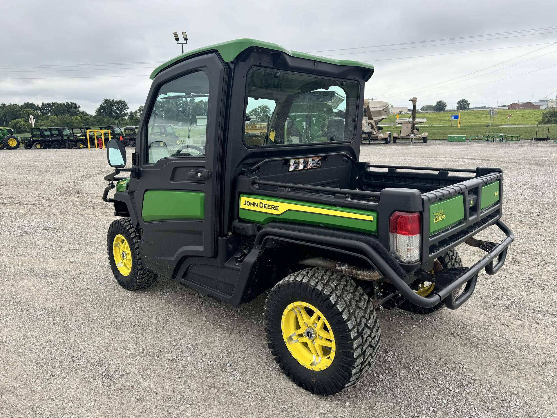 2023 John Deere XUV 835R