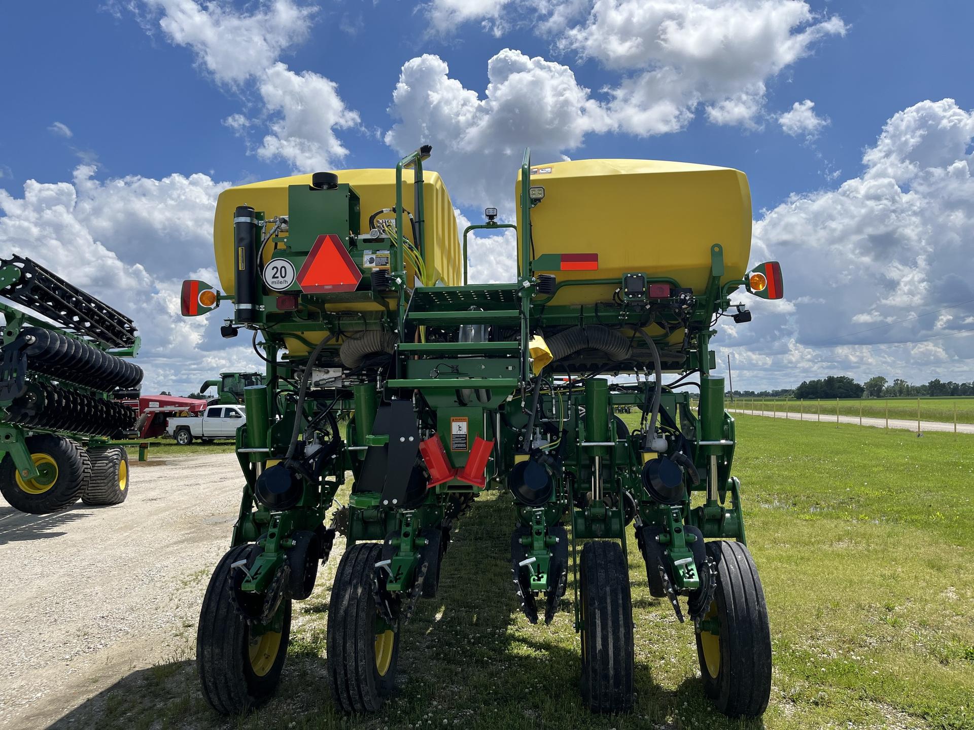 2024 John Deere 1775NT