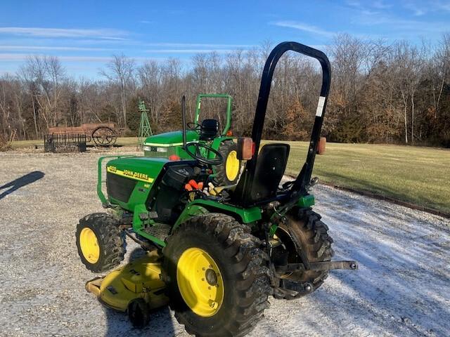 2001 John Deere 4100 Image