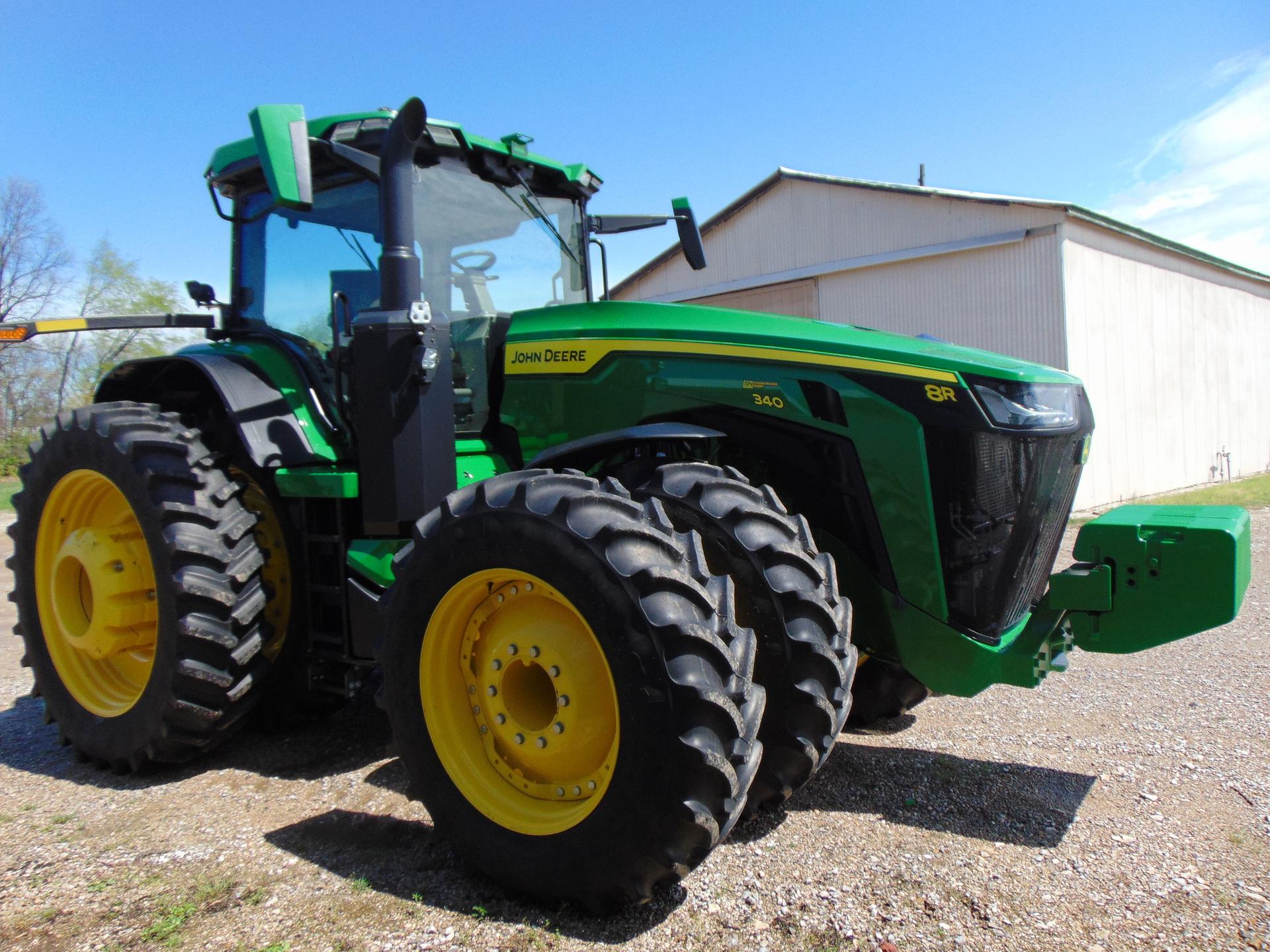 2023 John Deere 8R 340