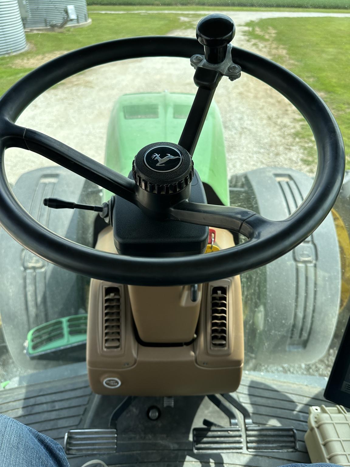 2009 John Deere 8430