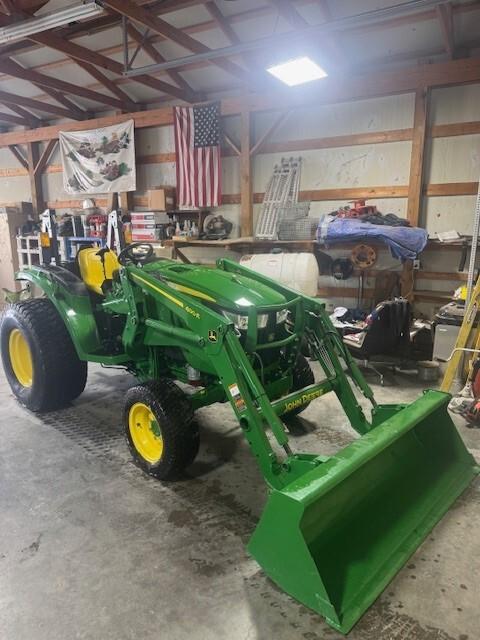 2022 John Deere 4052M Image